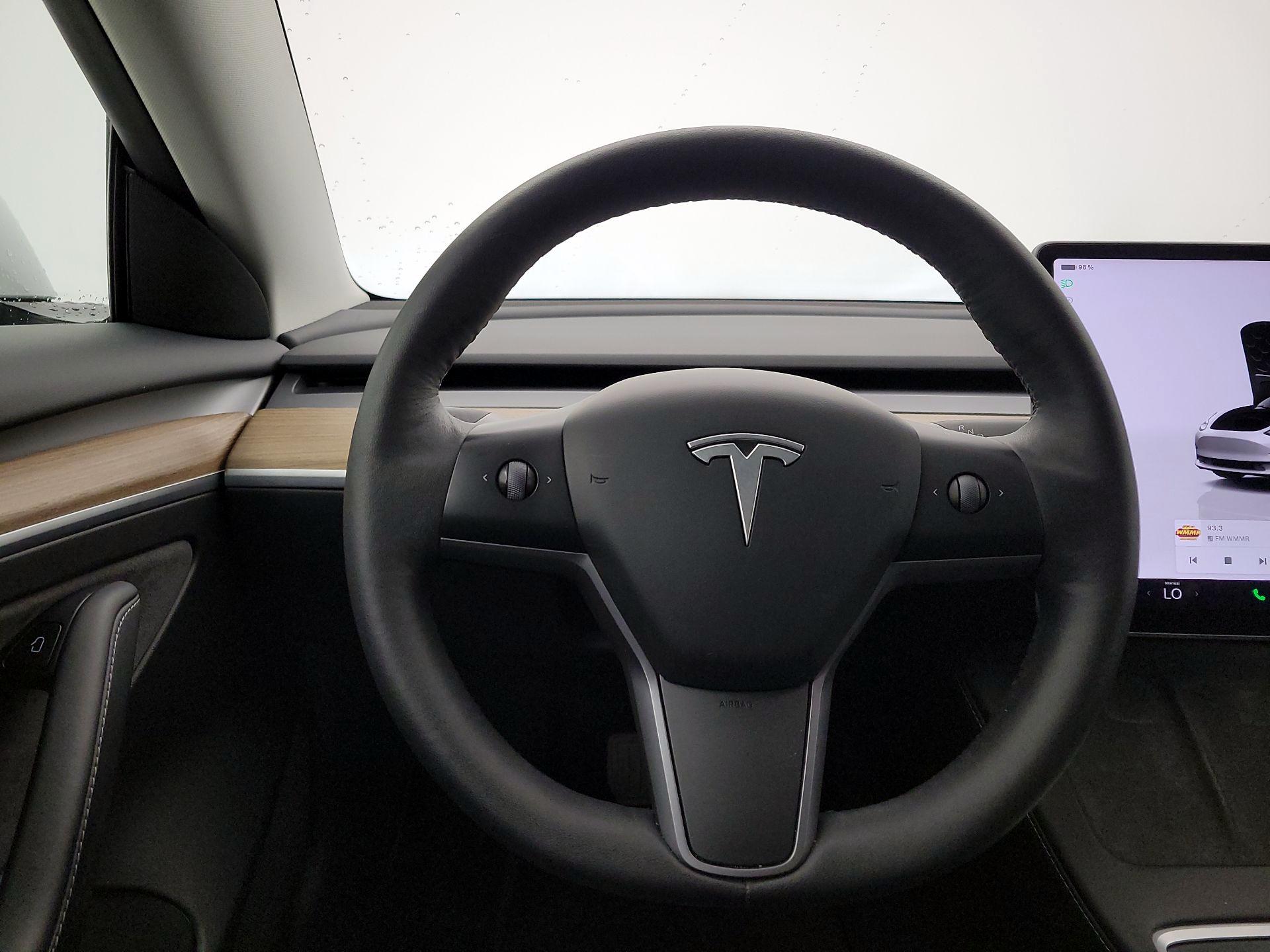 Thumbnail: 2023 Tesla Model 3 - 10