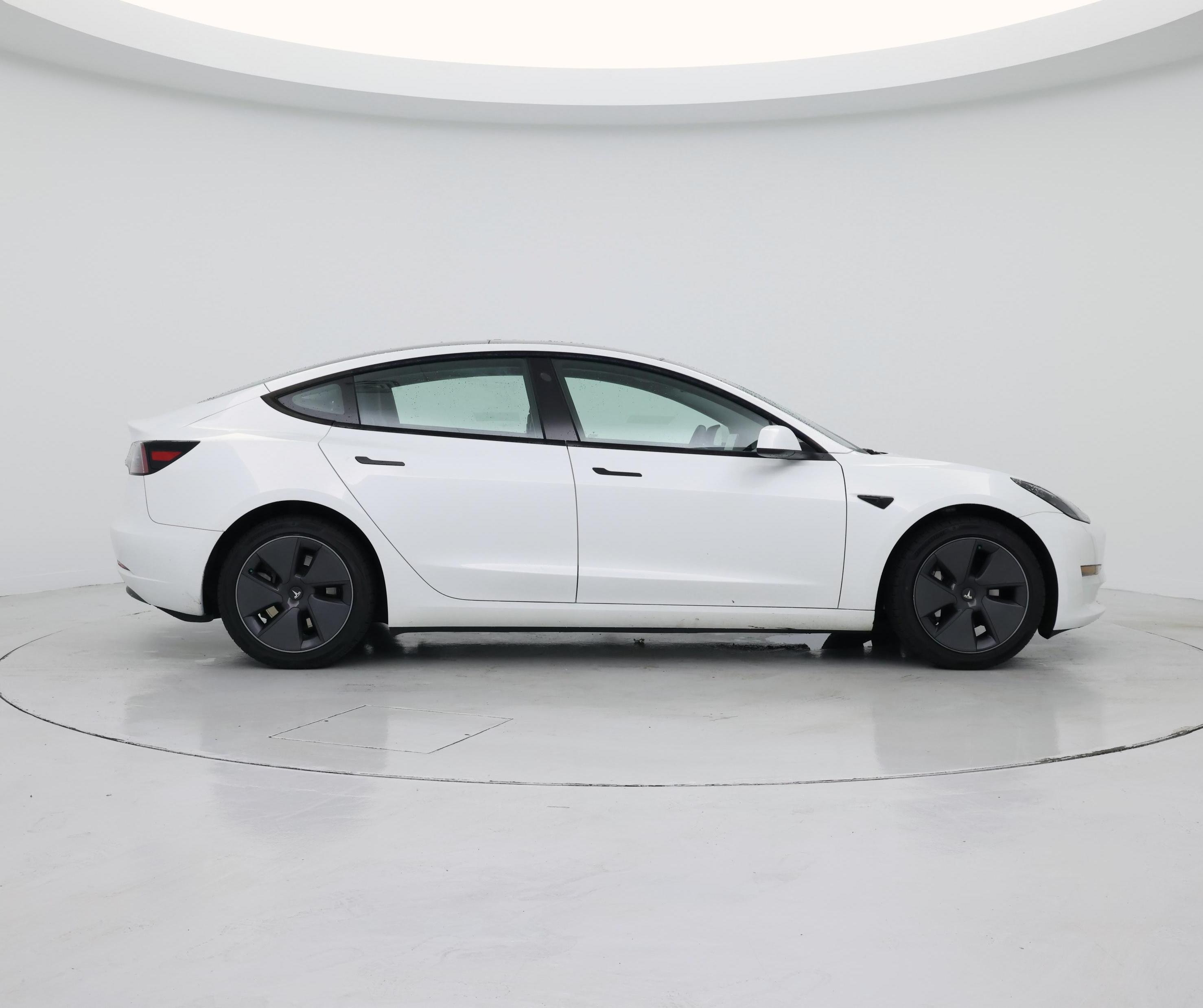 Thumbnail: 2023 Tesla Model 3 - 7