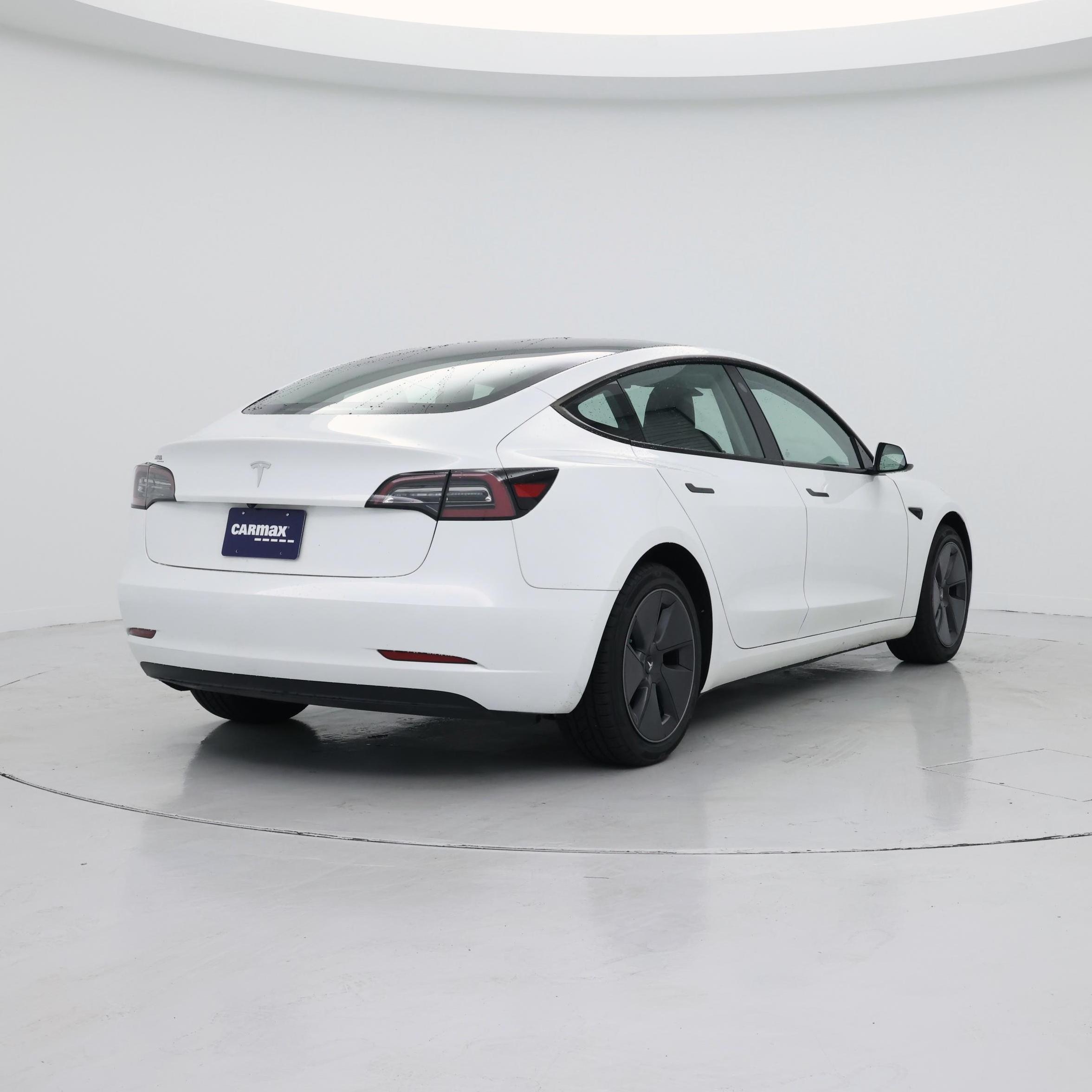 Thumbnail: 2023 Tesla Model 3 - 8
