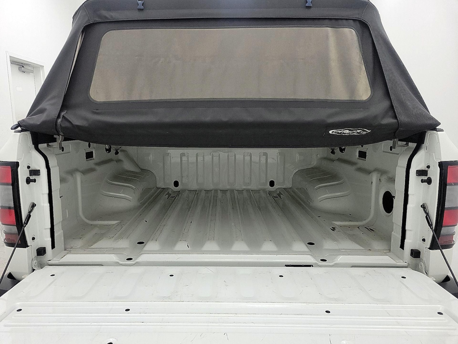 2022 Nissan Frontier S - Photo 21