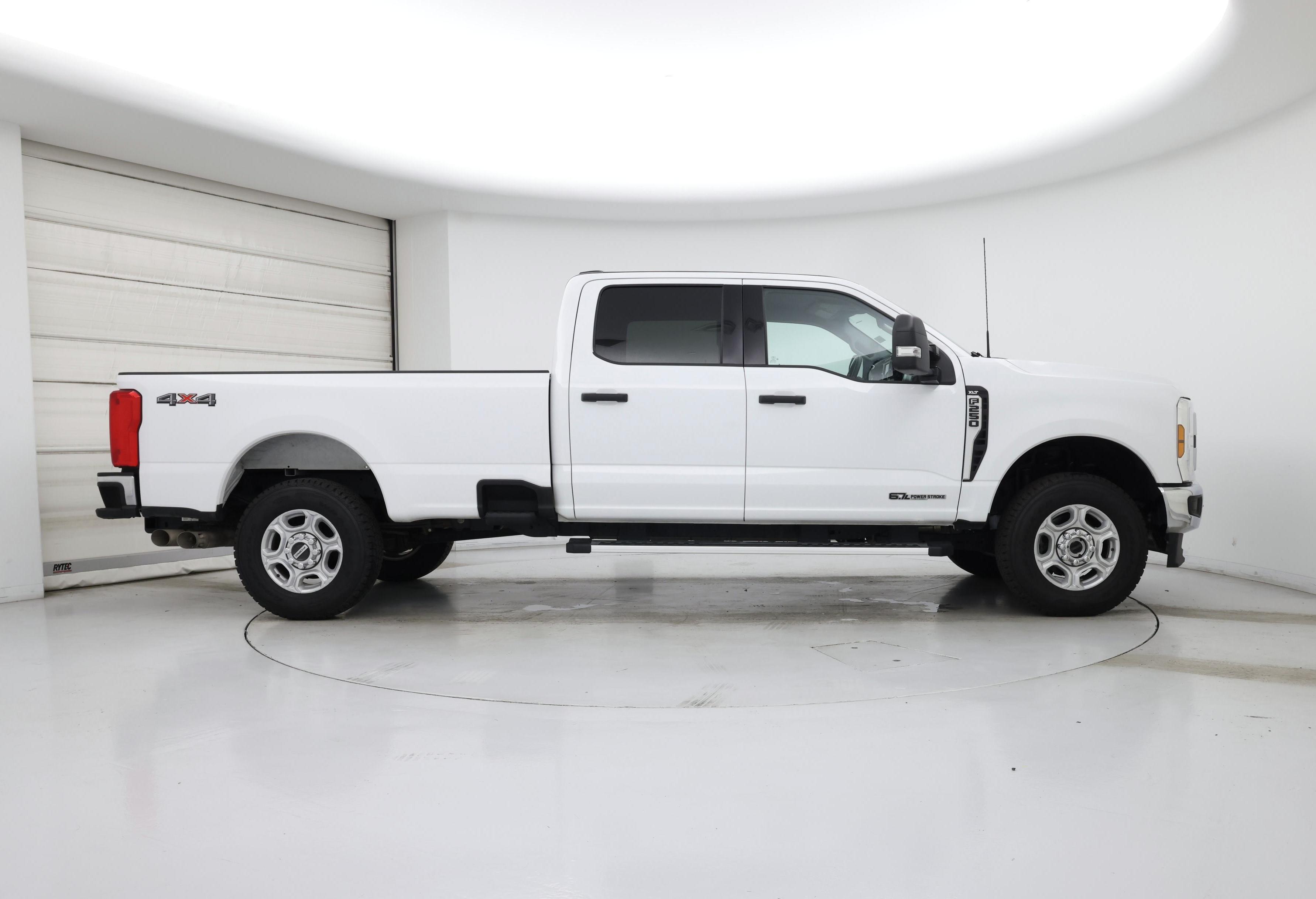 Thumbnail: 2025 Ford F-250 - 7