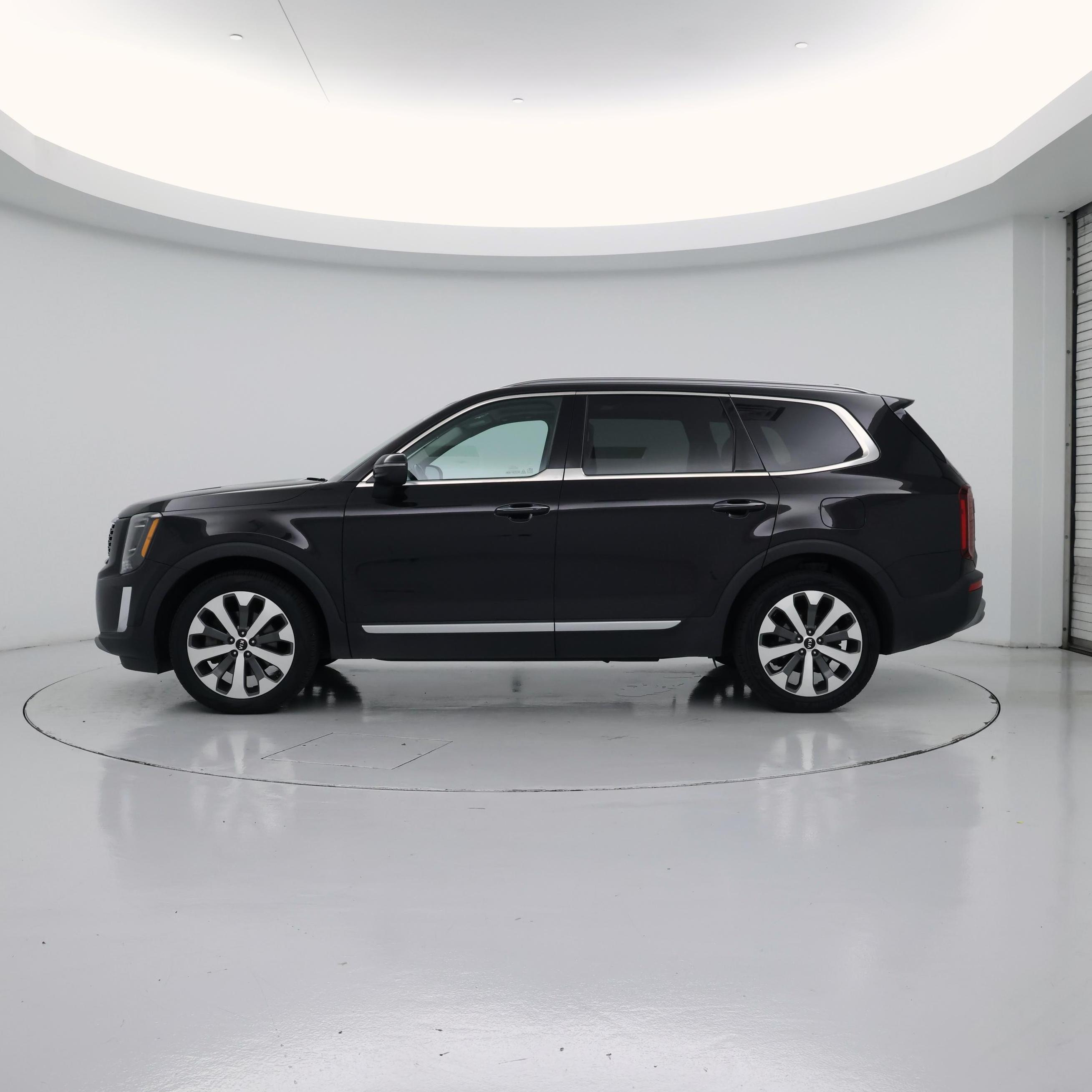 Thumbnail: 2021 Kia Telluride - 3