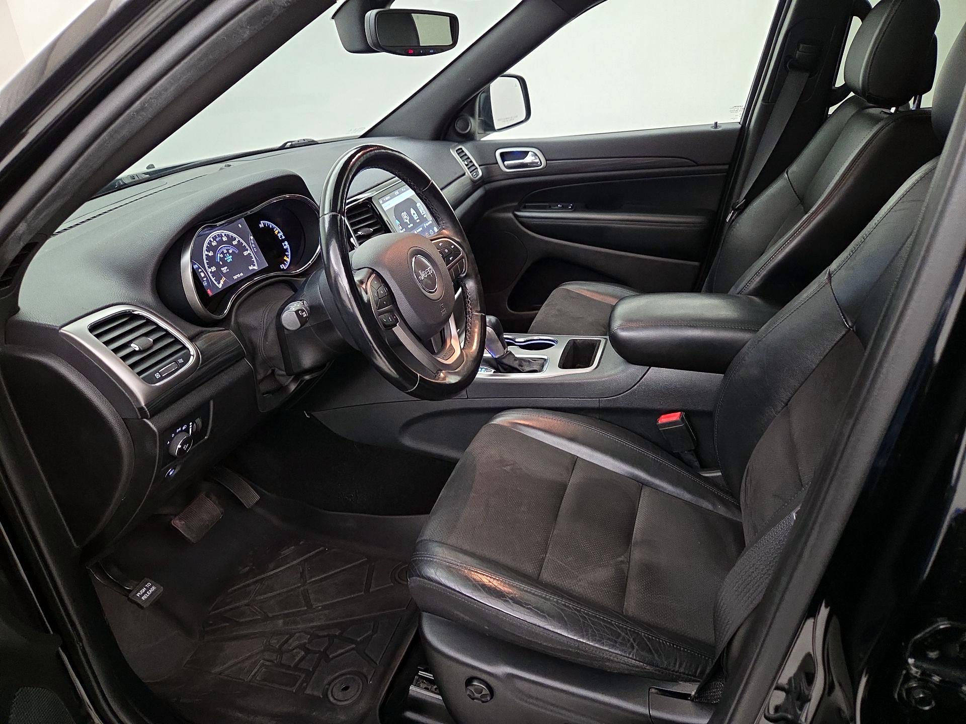 Thumbnail: 2020 Jeep Grand Cherokee - 11