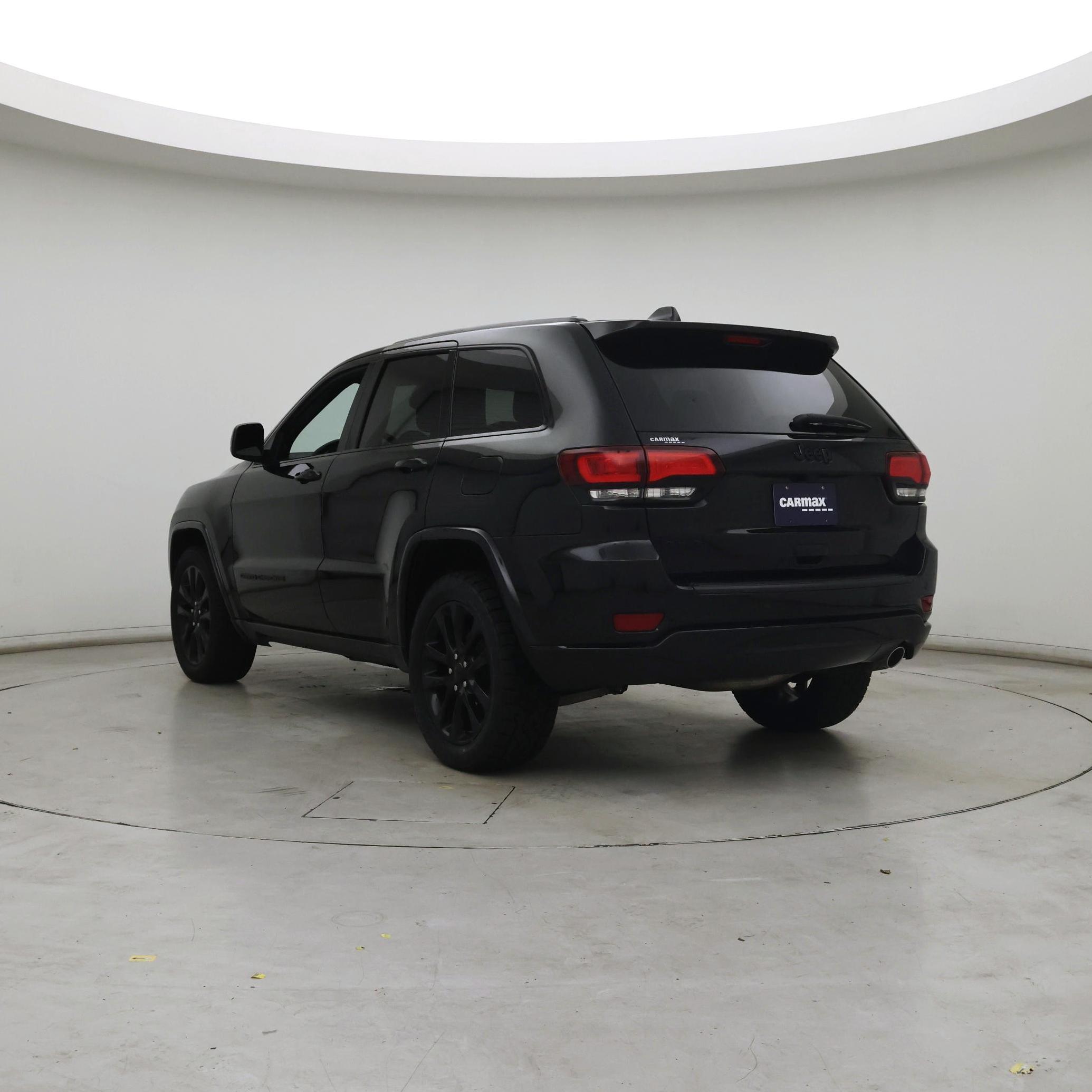 Thumbnail: 2020 Jeep Grand Cherokee - 2