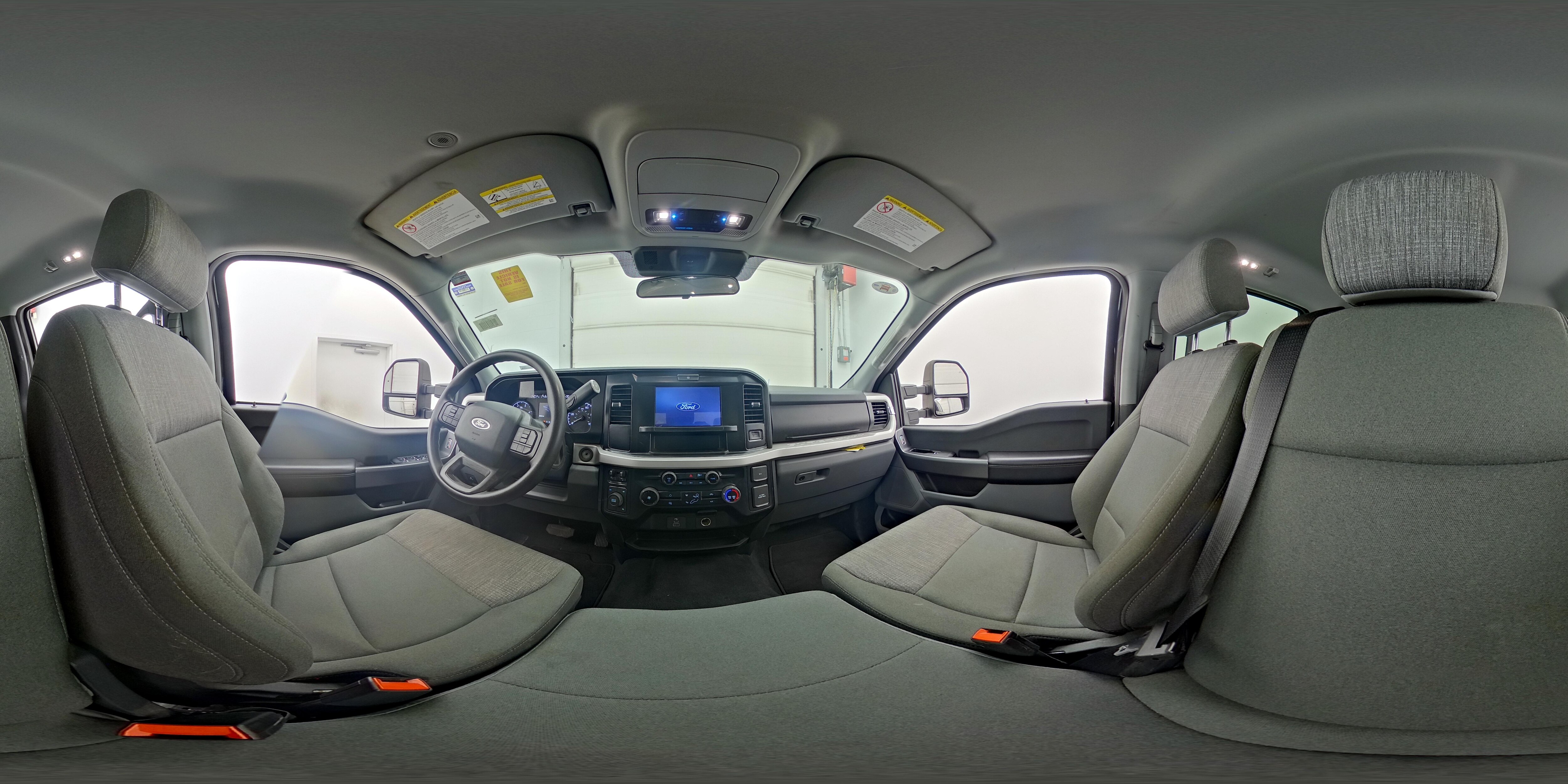 2025 Ford F-250 Super Duty XLT - Photo 24