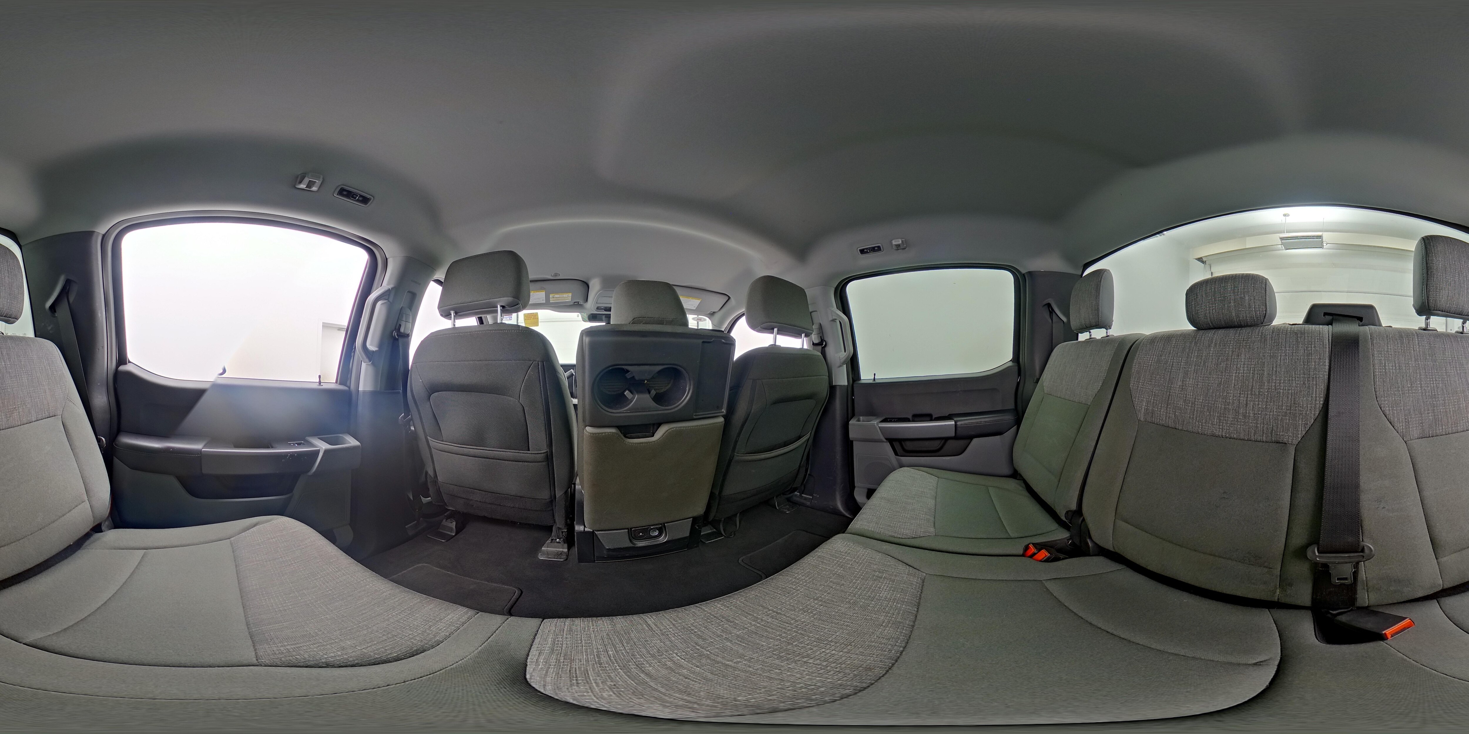 2025 Ford F-250 Super Duty XLT - Photo 25