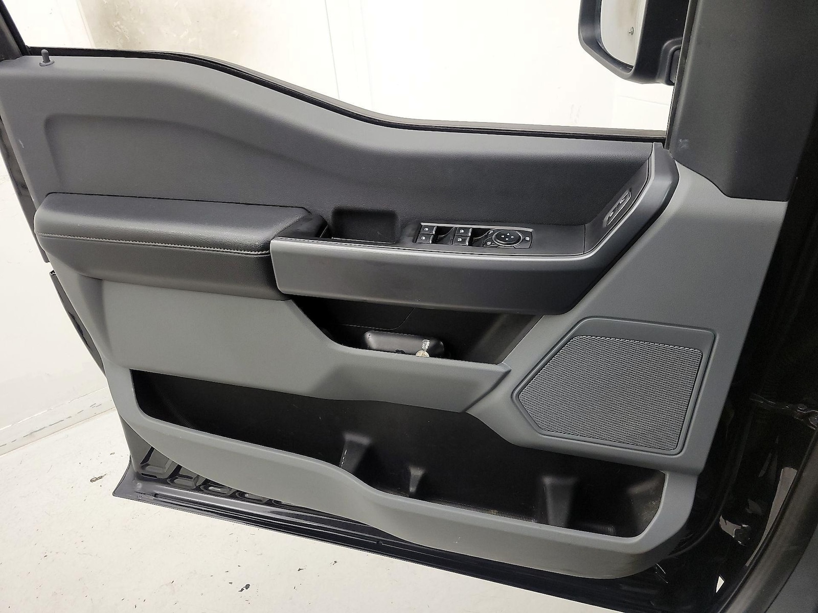 2025 Ford F-250 Super Duty XLT - Photo 13