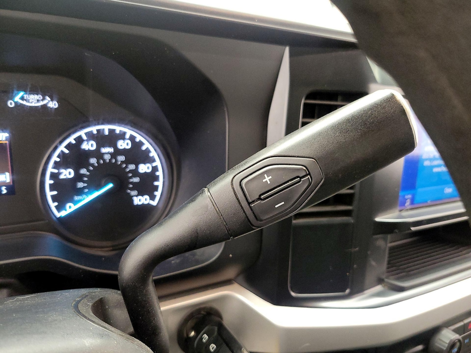 2025 Ford F-250 Super Duty XLT - Photo 18