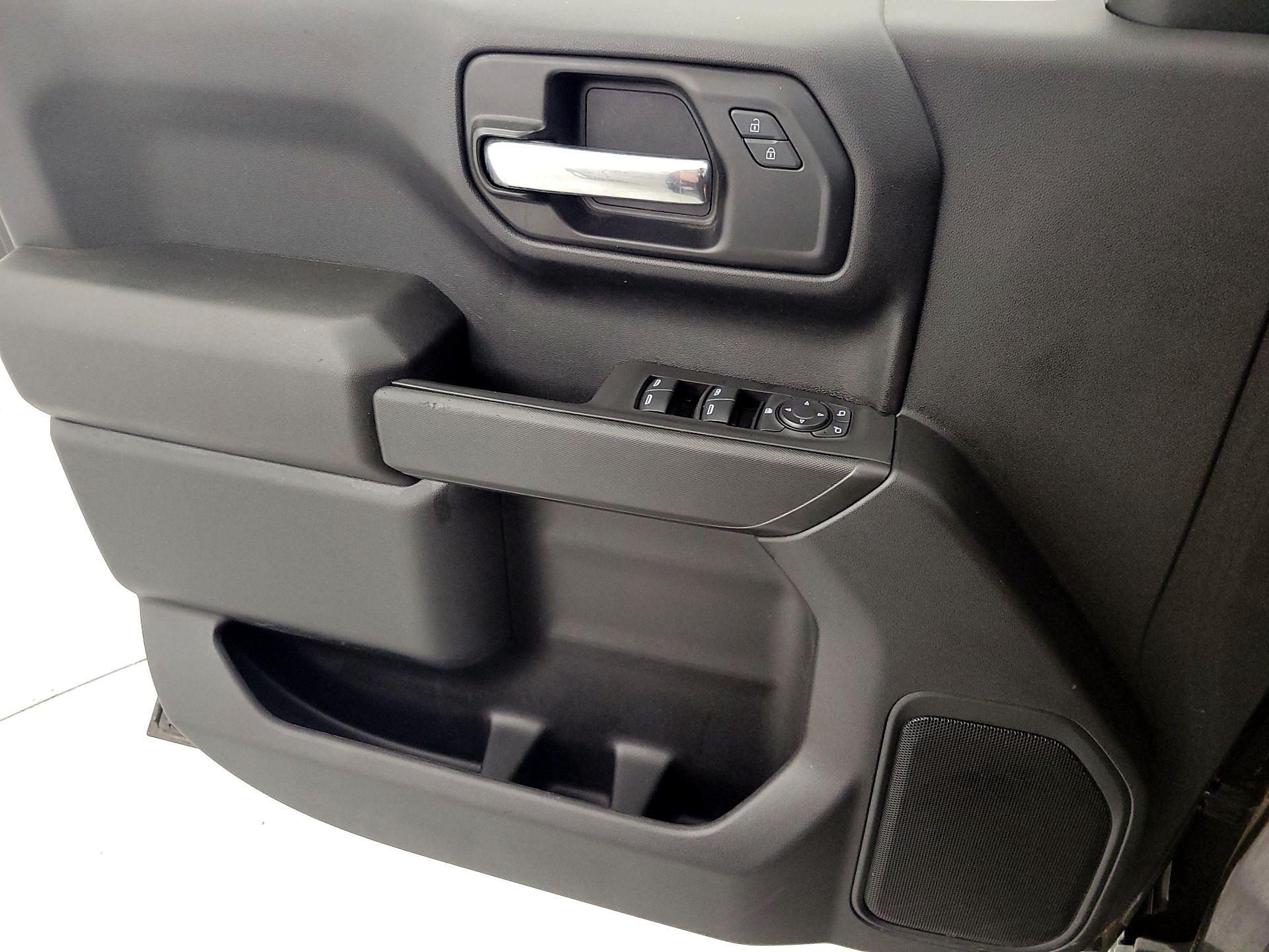 Thumbnail: 2020 Chevrolet Silverado 1500 - 12