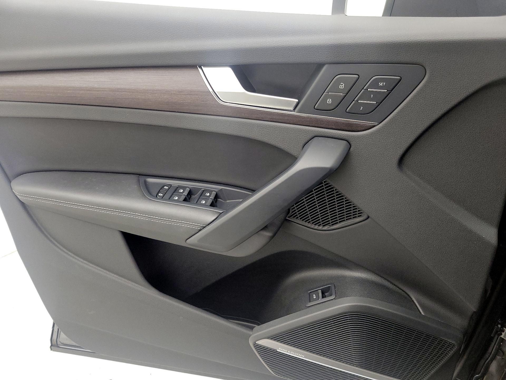 Thumbnail: 2022 Audi Q5 - 12
