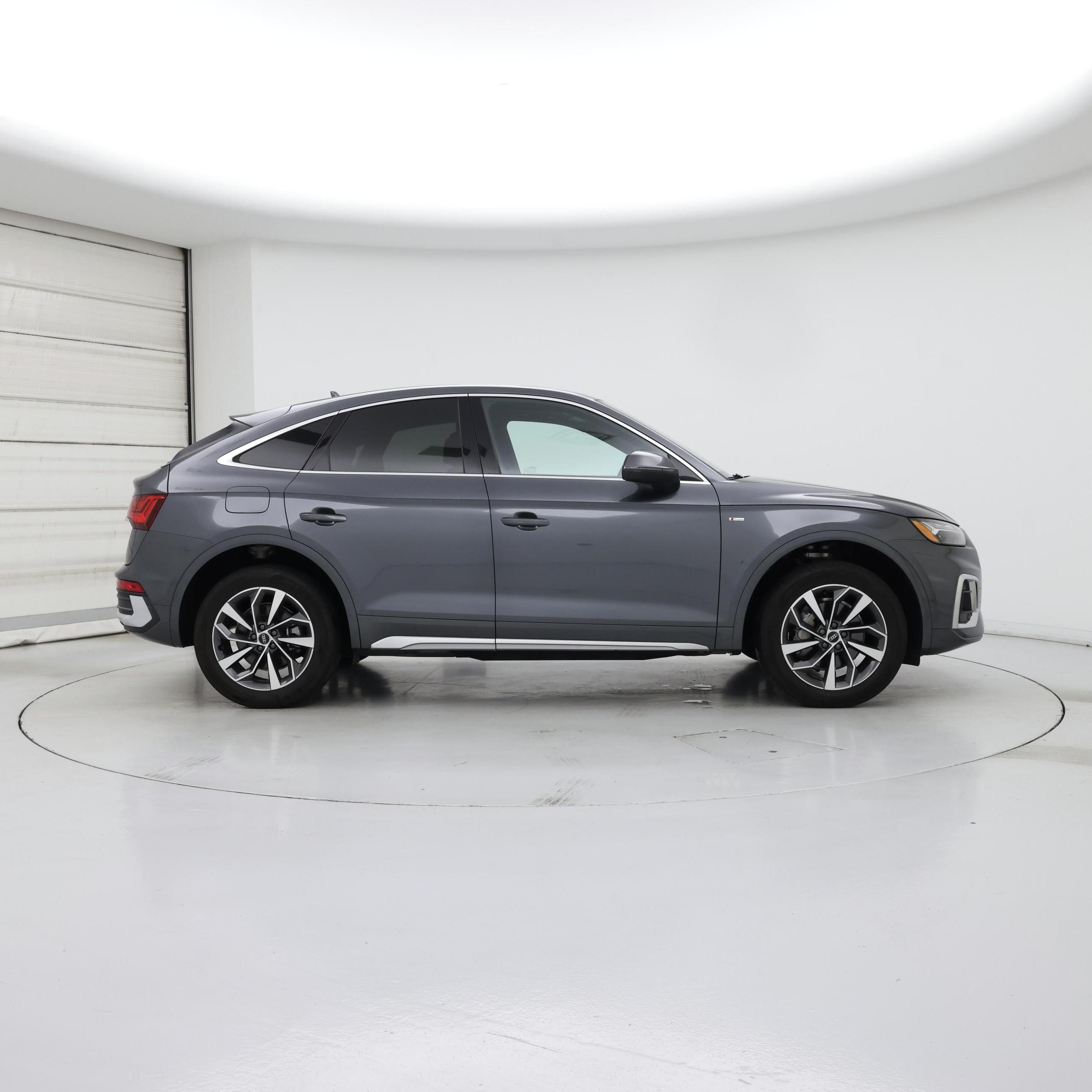 Thumbnail: 2022 Audi Q5 - 7