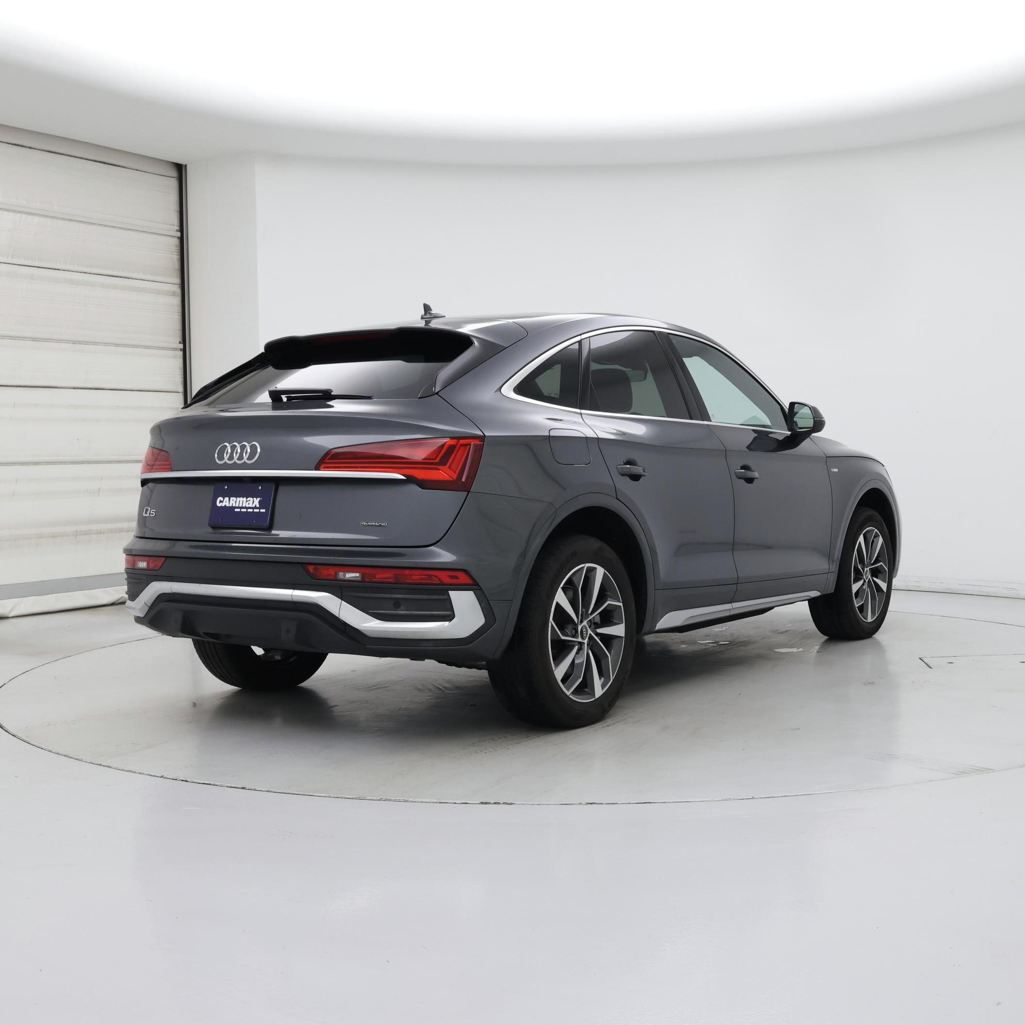 Thumbnail: 2022 Audi Q5 - 8