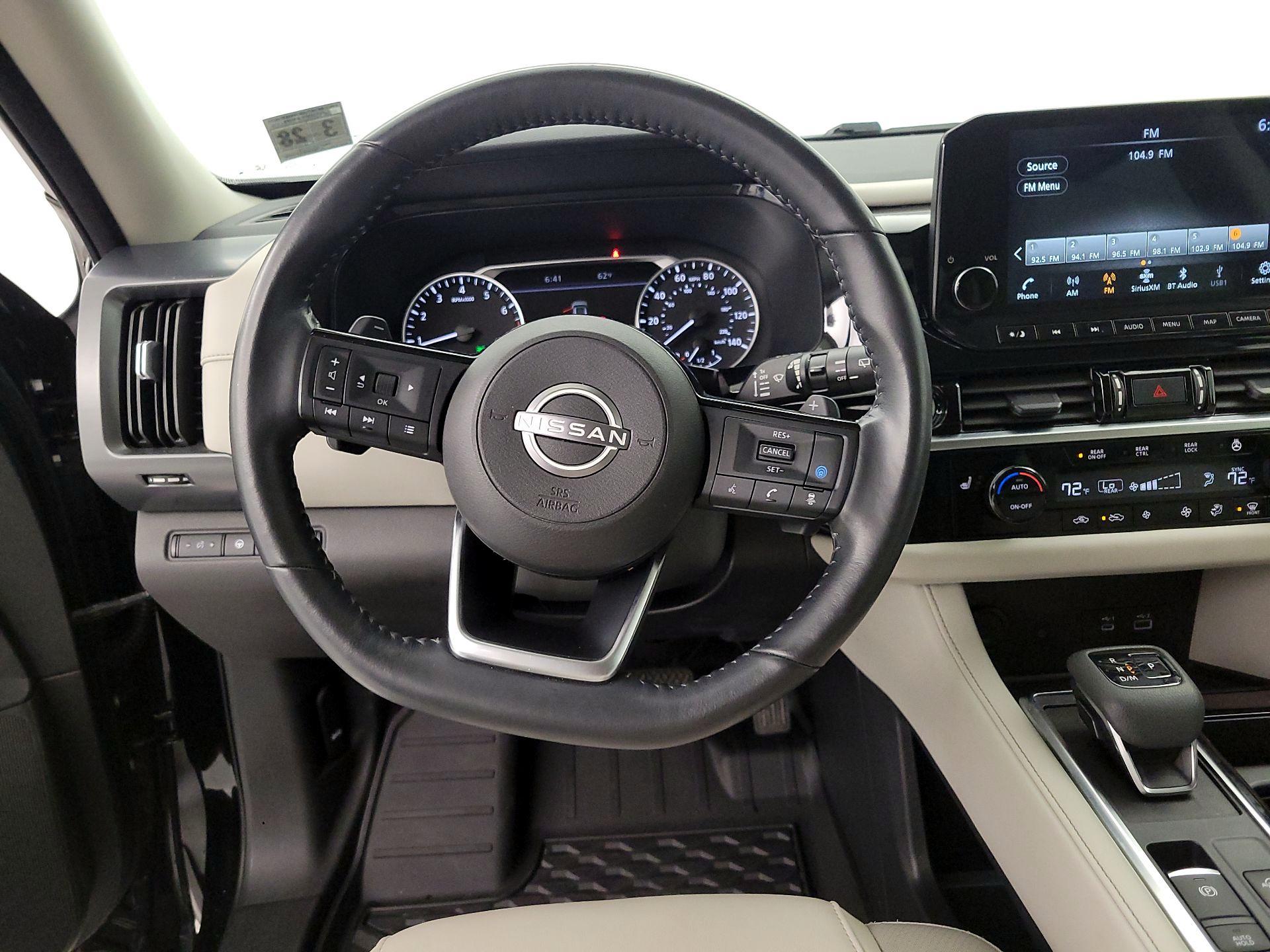 Thumbnail: 2023 Nissan Pathfinder - 10