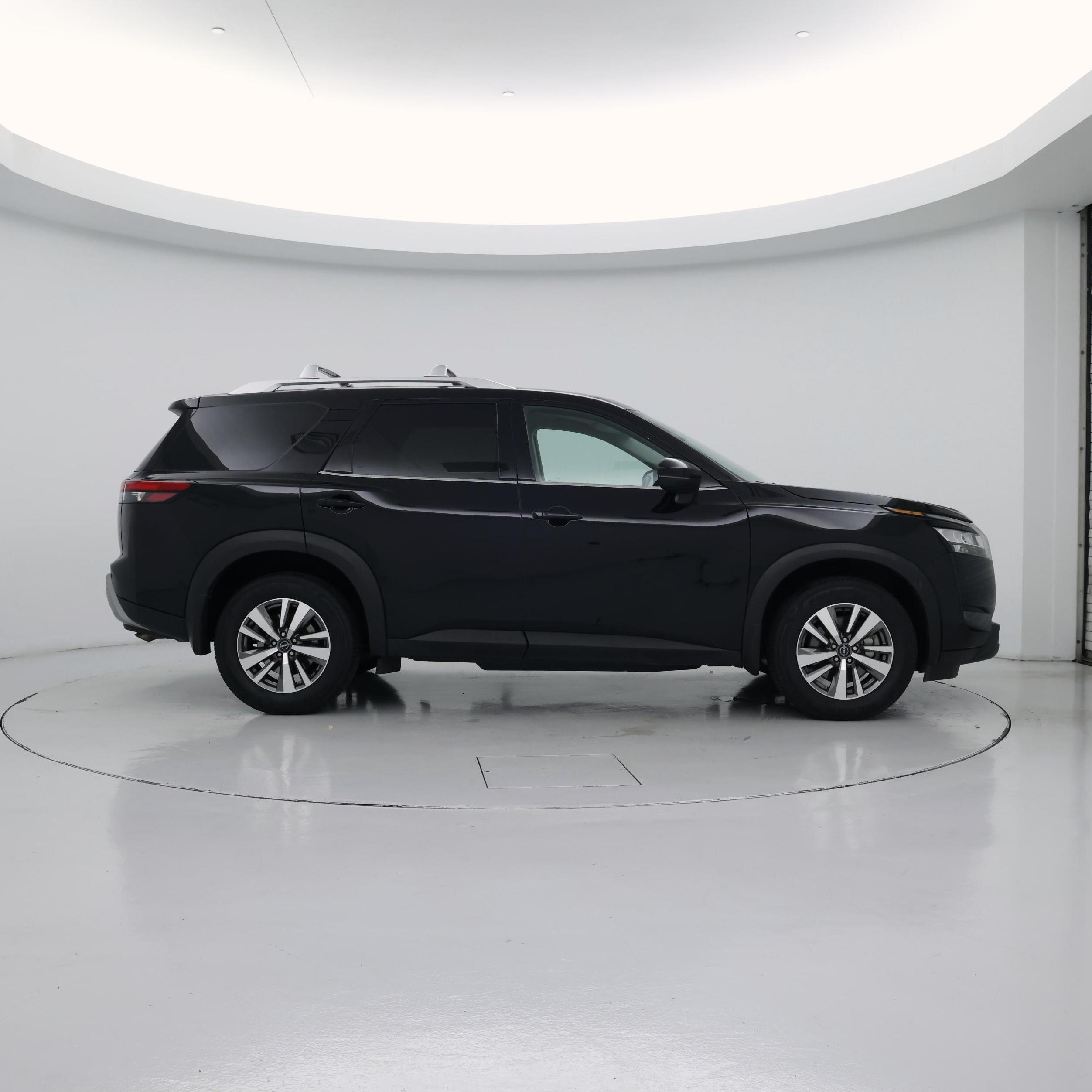 Thumbnail: 2023 Nissan Pathfinder - 7