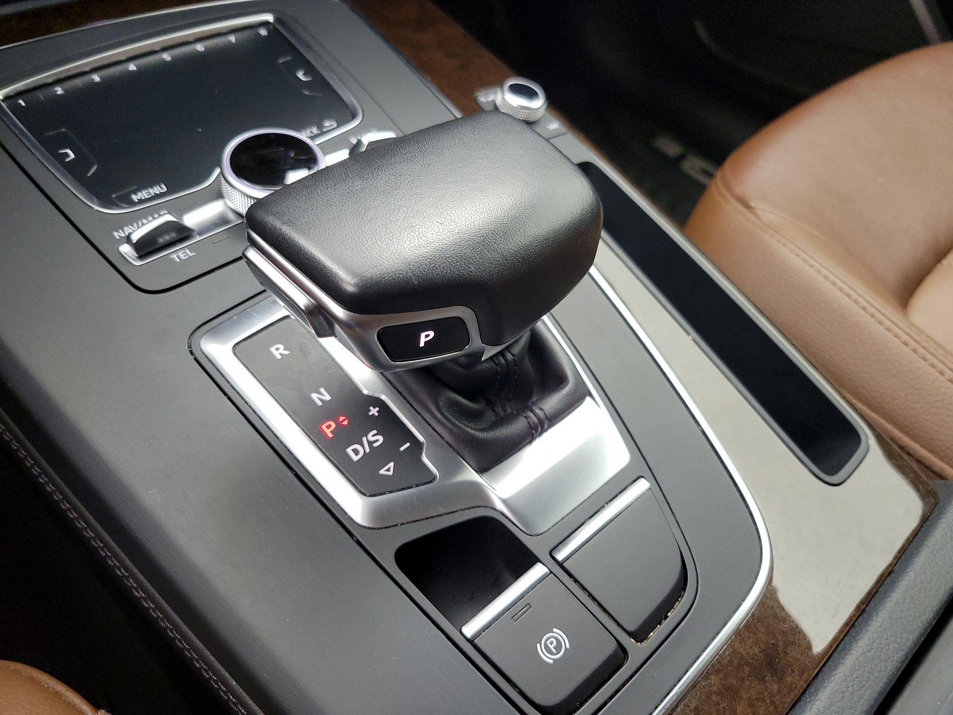 Thumbnail: 2019 Audi Q5 - 18