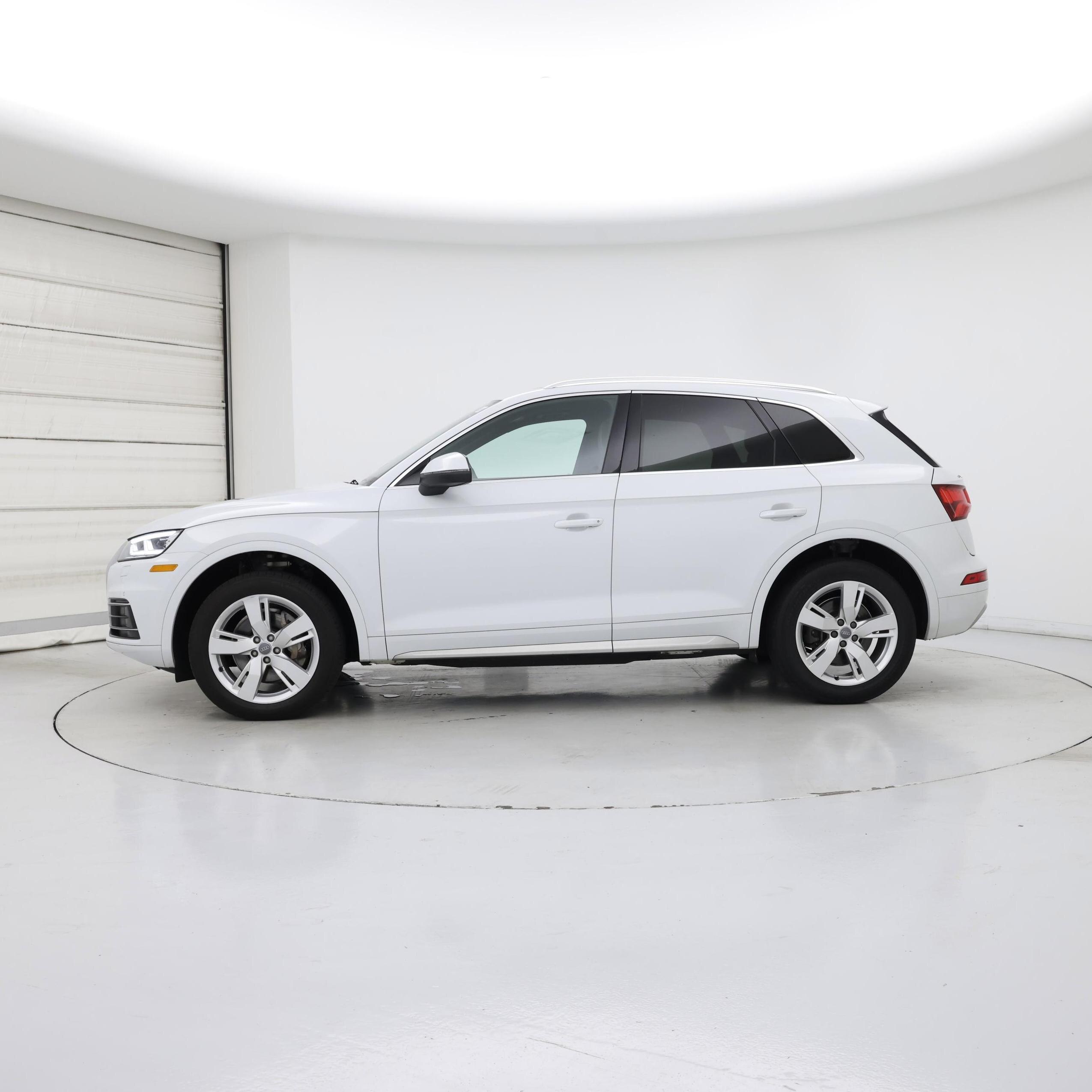 Thumbnail: 2019 Audi Q5 - 3
