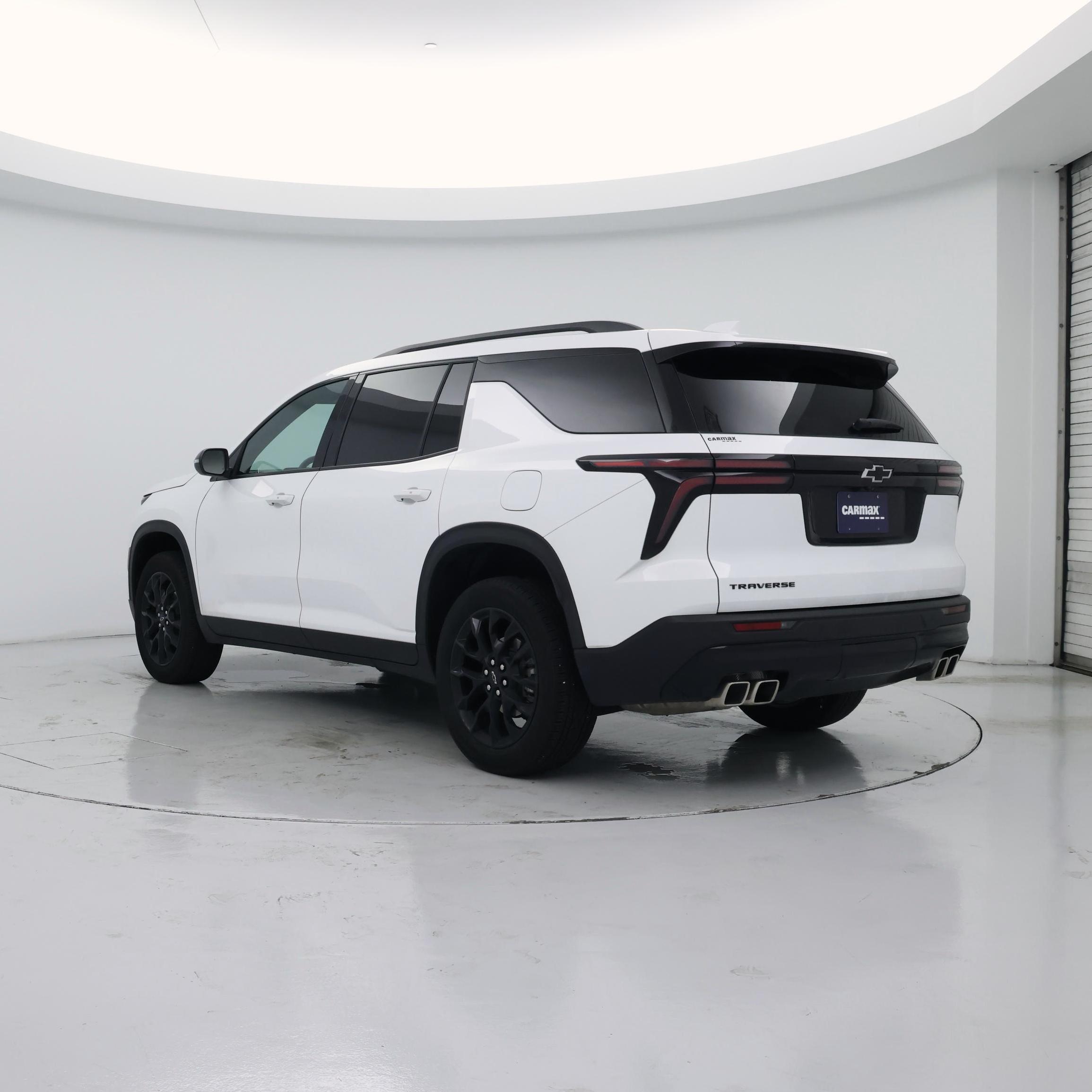 Thumbnail: 2025 Chevrolet Traverse - 2