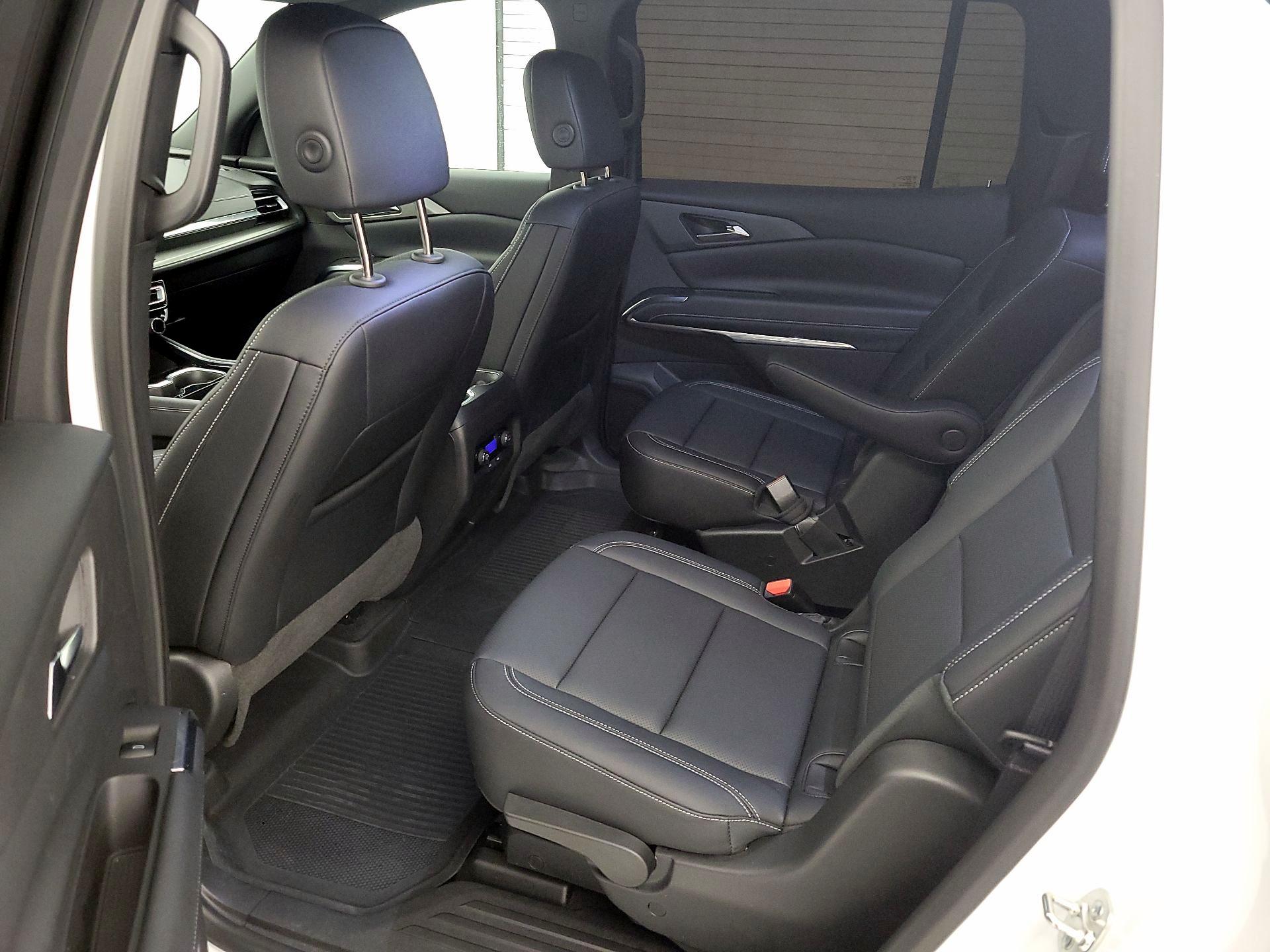 Thumbnail: 2025 Chevrolet Traverse - 19