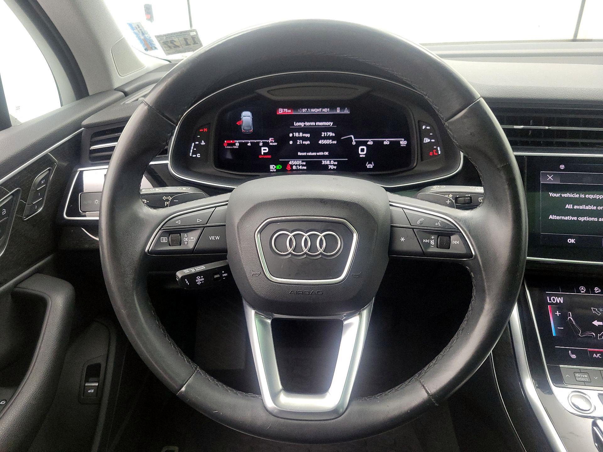 Thumbnail: 2022 Audi Q7 - 10