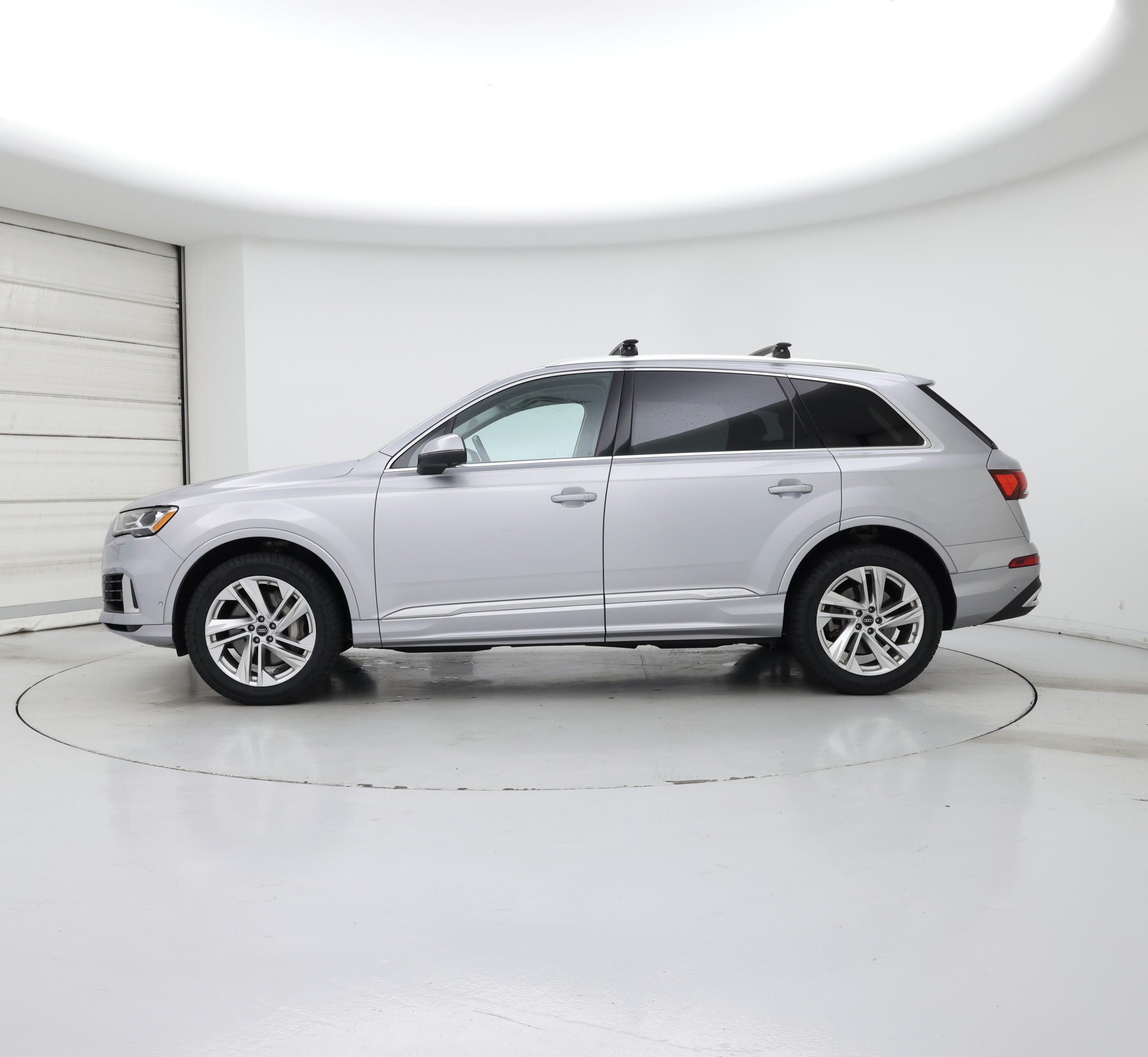 Thumbnail: 2022 Audi Q7 - 3