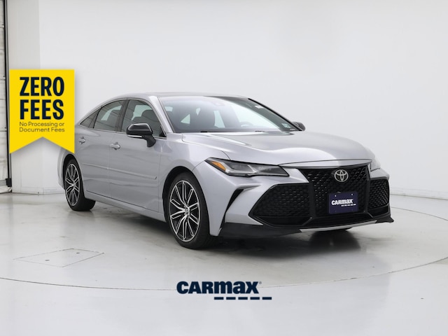 Silver 2019 Toyota Avalon Sedan Front-Wheel Drive Automatic