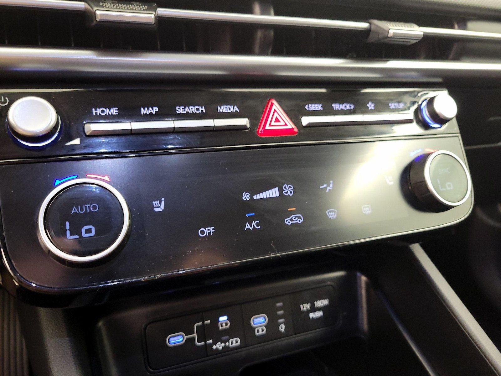 2025 Hyundai Tucson SEL - Photo 18