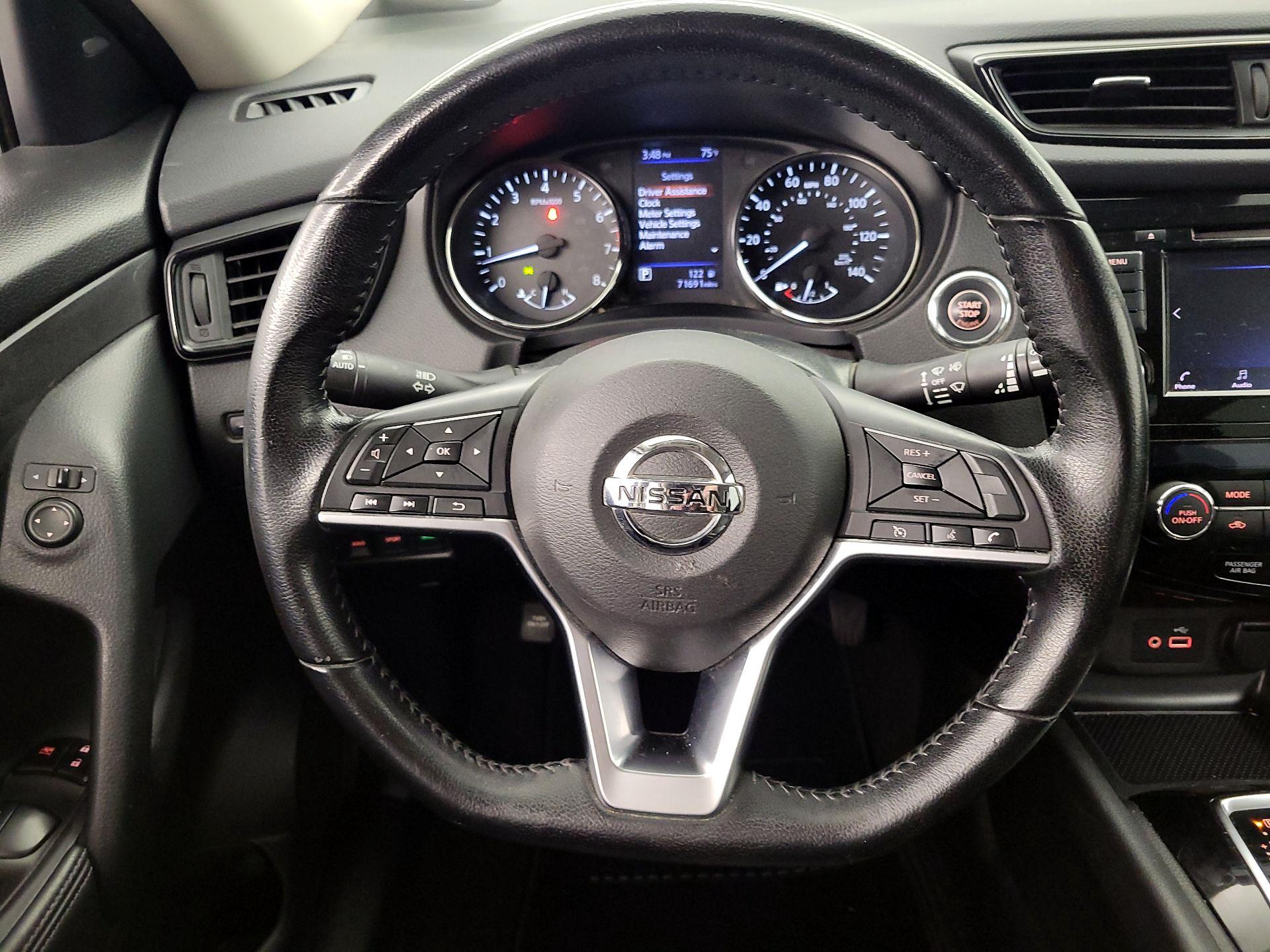 Thumbnail: 2020 Nissan Rogue - 10
