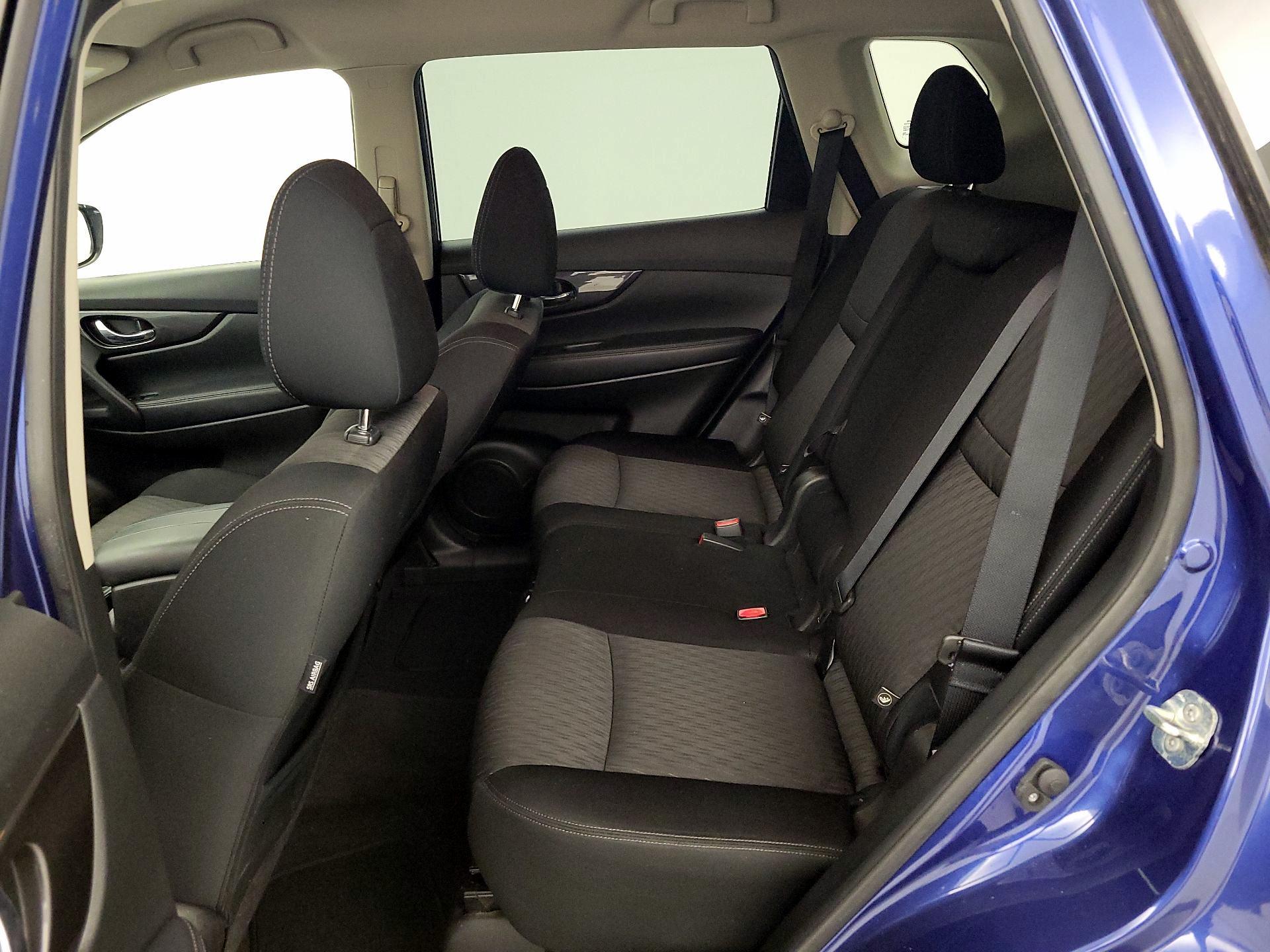 Thumbnail: 2020 Nissan Rogue - 19
