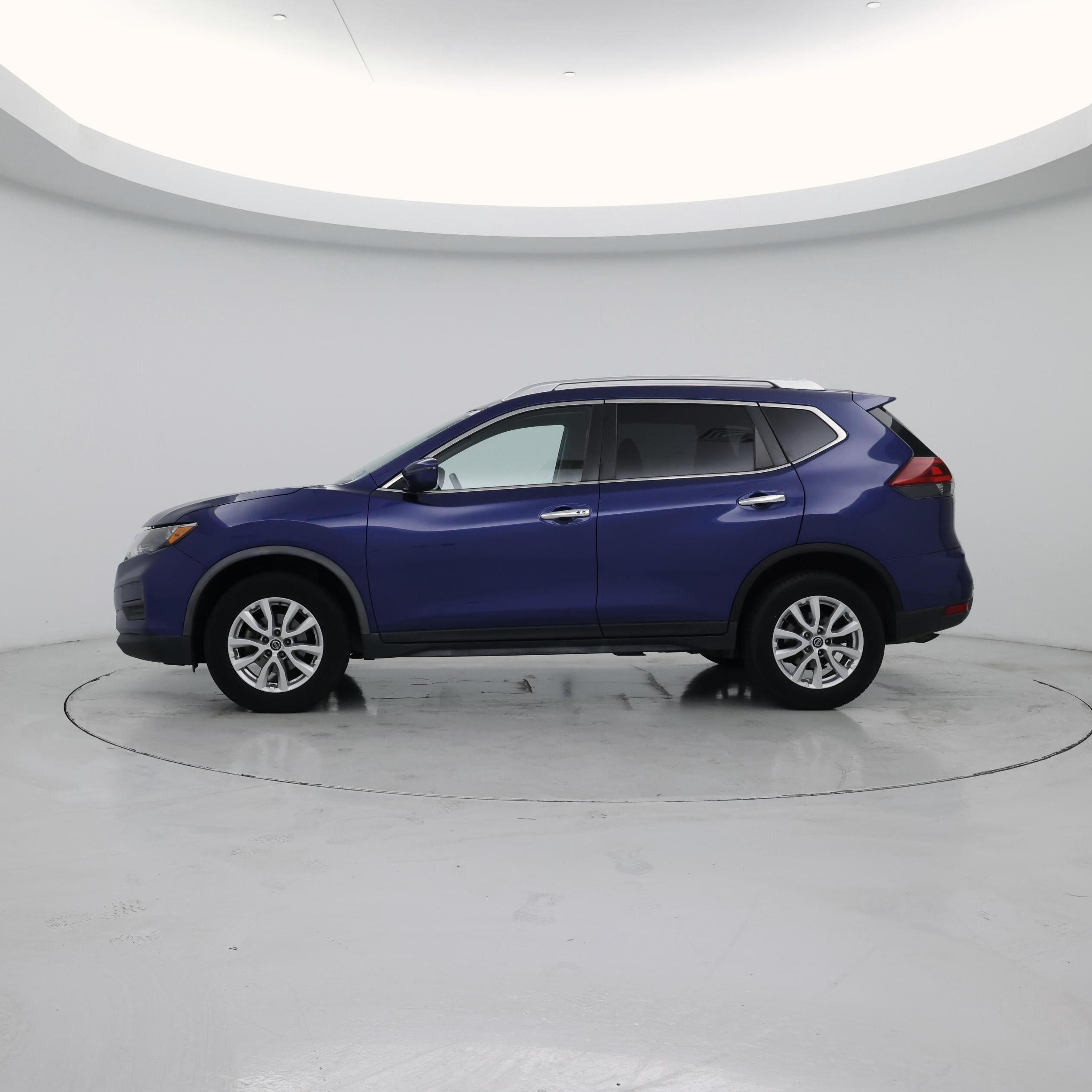 Thumbnail: 2020 Nissan Rogue - 3