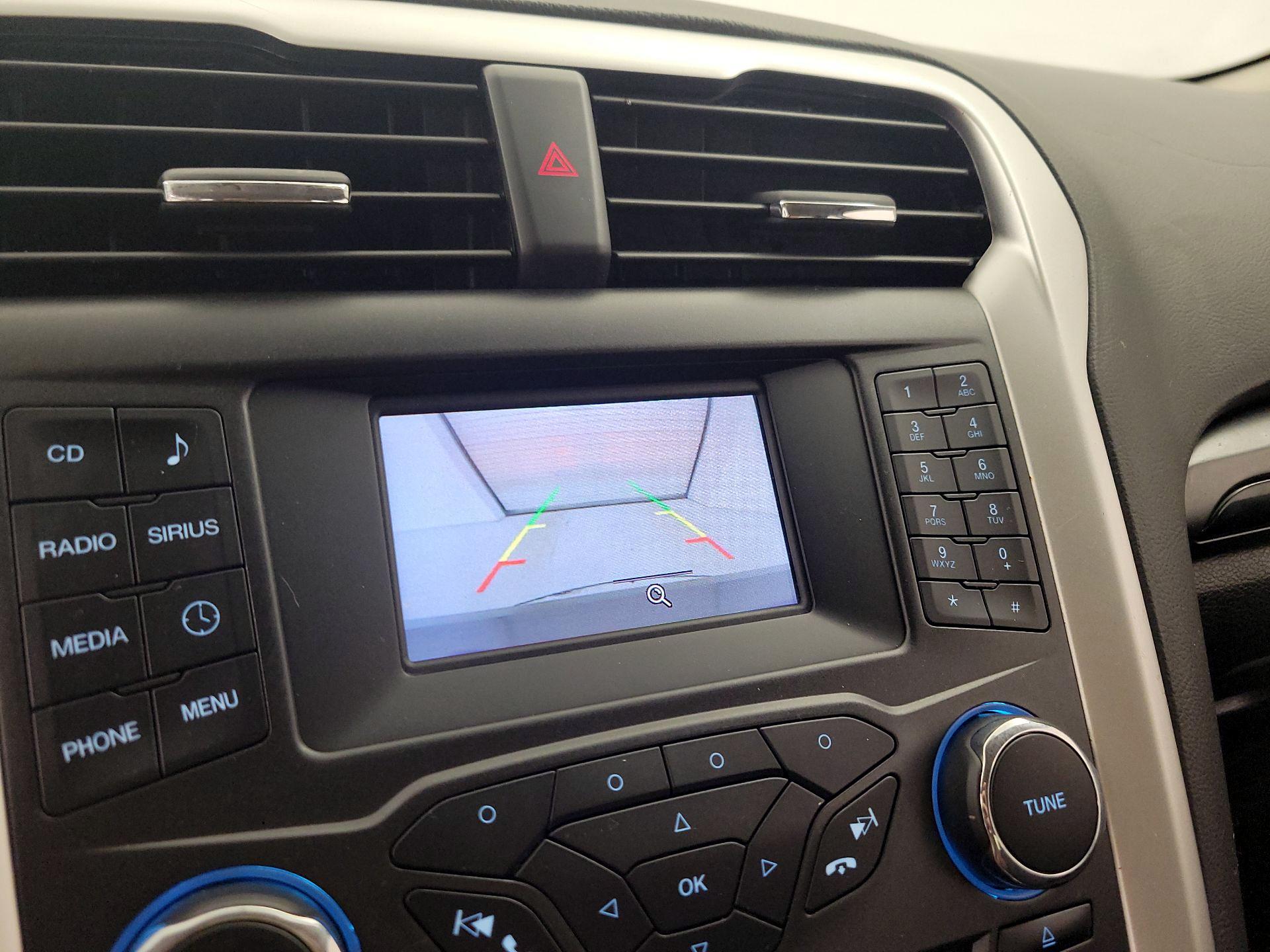 Thumbnail: 2016 Ford Fusion - 14