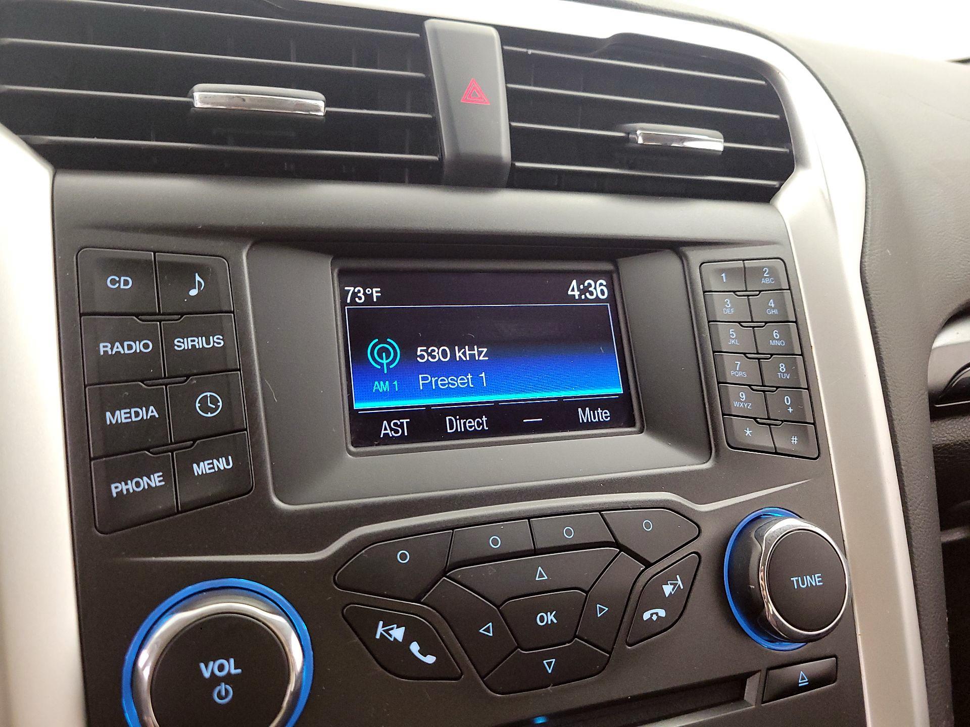 Thumbnail: 2016 Ford Fusion - 15