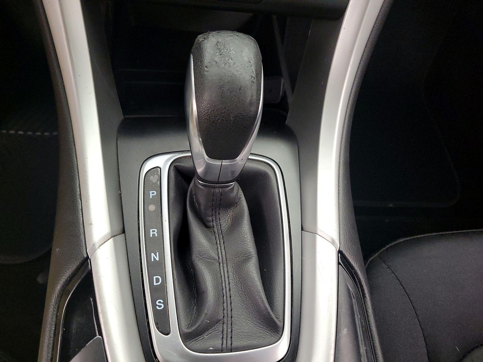 Thumbnail: 2016 Ford Fusion - 17
