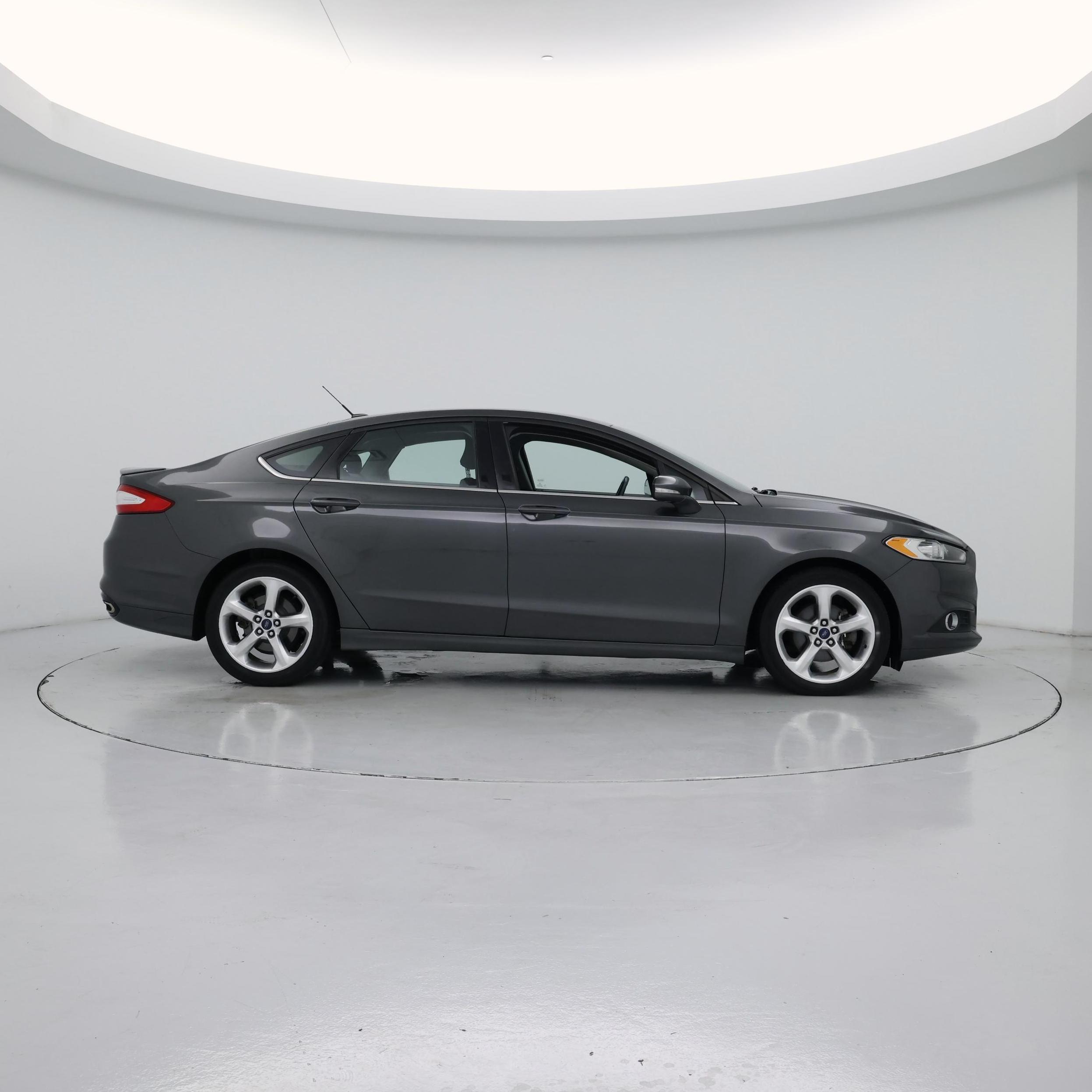 Thumbnail: 2016 Ford Fusion - 7