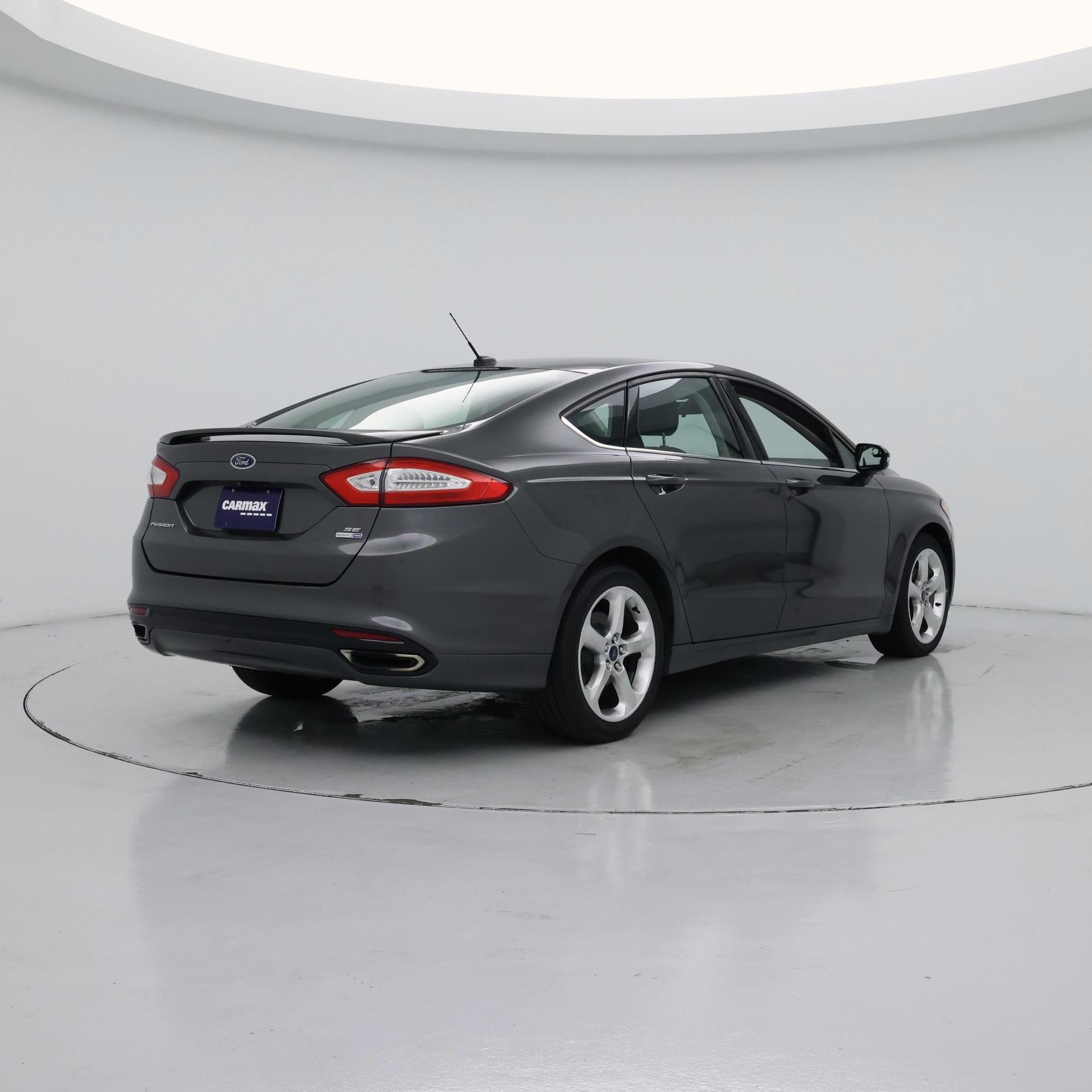 Thumbnail: 2016 Ford Fusion - 8