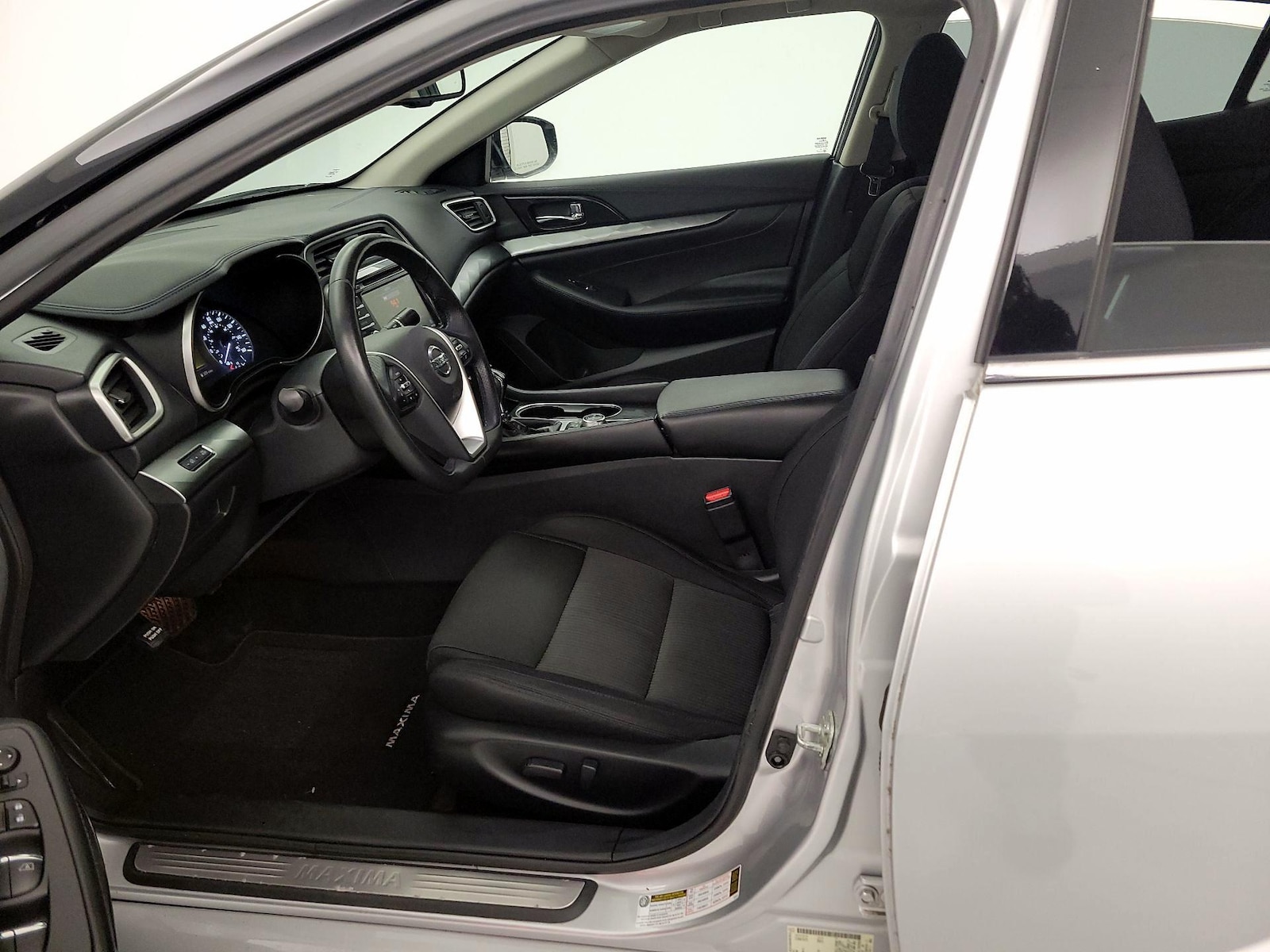 2019 Nissan Maxima S - Photo 12