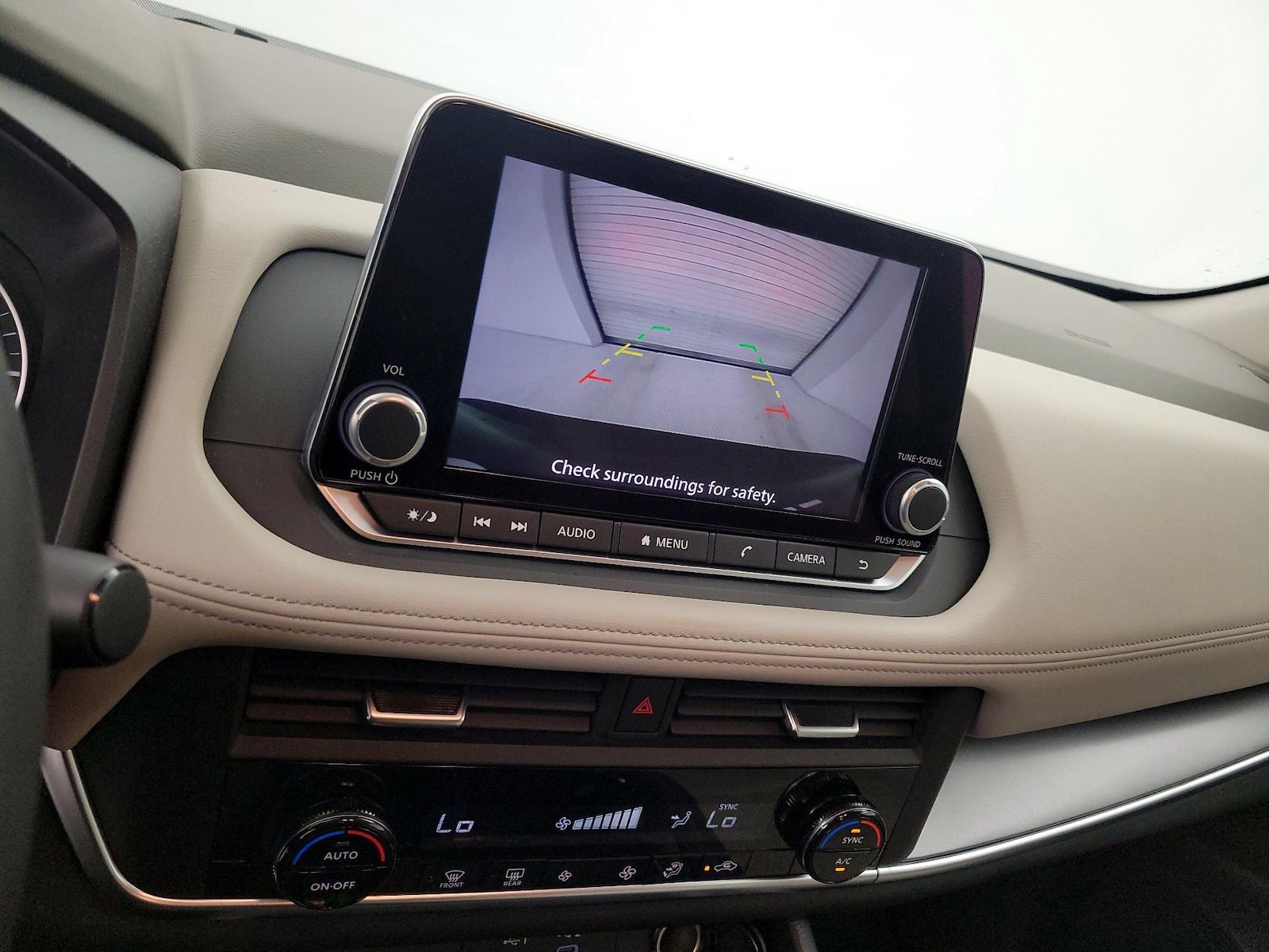 2025 Nissan Rogue SV - Photo 15