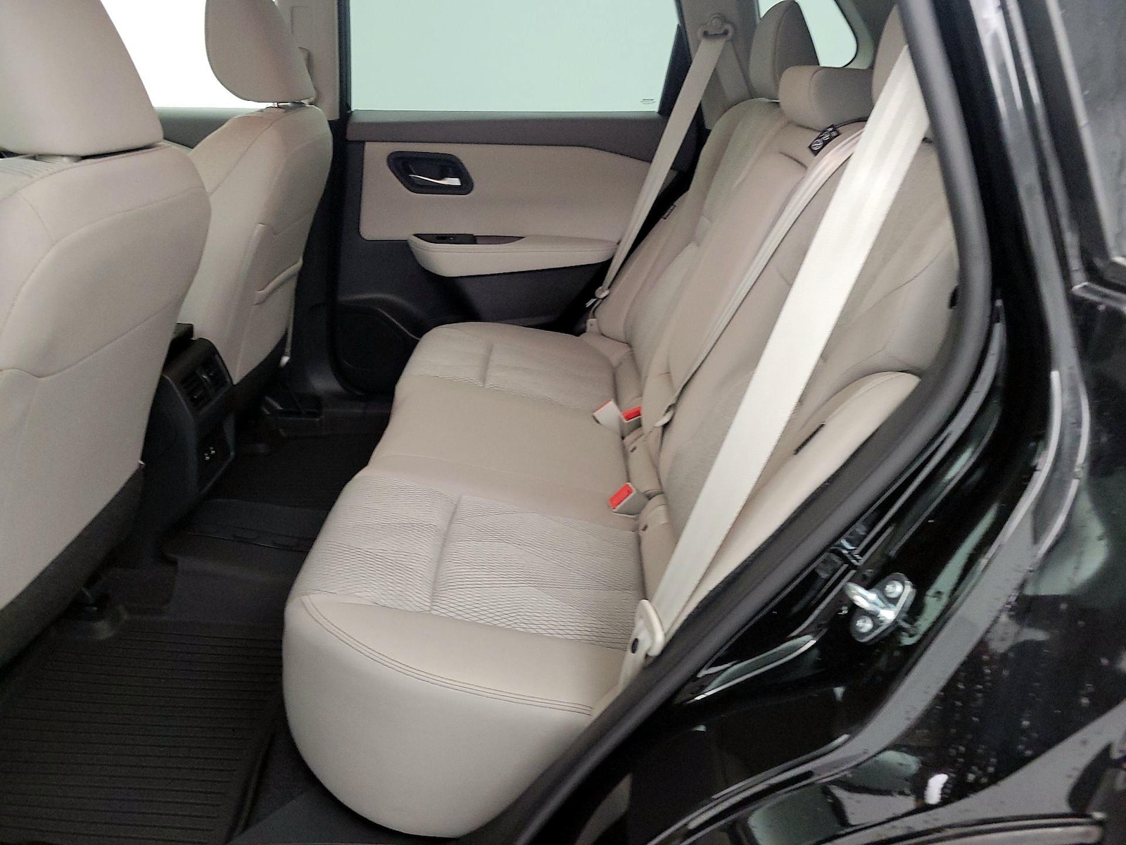 2025 Nissan Rogue SV - Photo 20