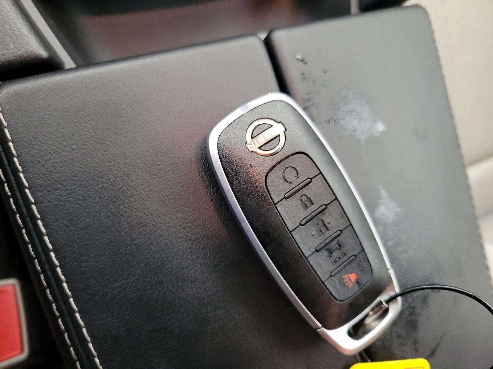 2025 Nissan Rogue SV - Photo 23