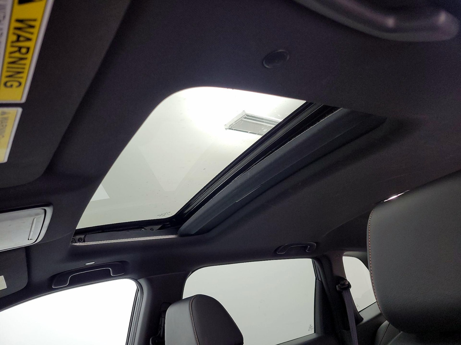 Sunroof(s) & Overhead Airbags