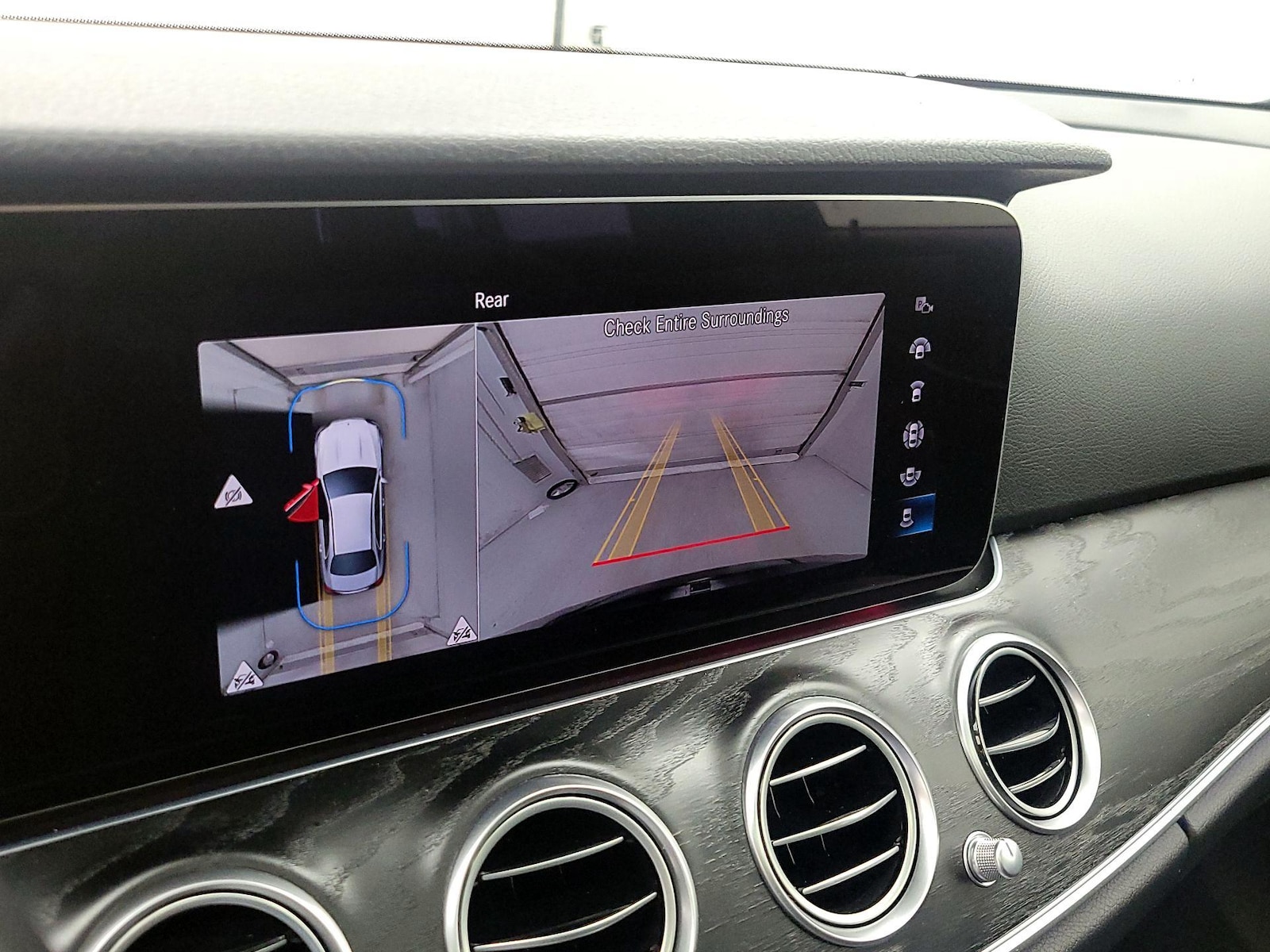 2023 Mercedes-Benz E-Class E350 - Photo 16