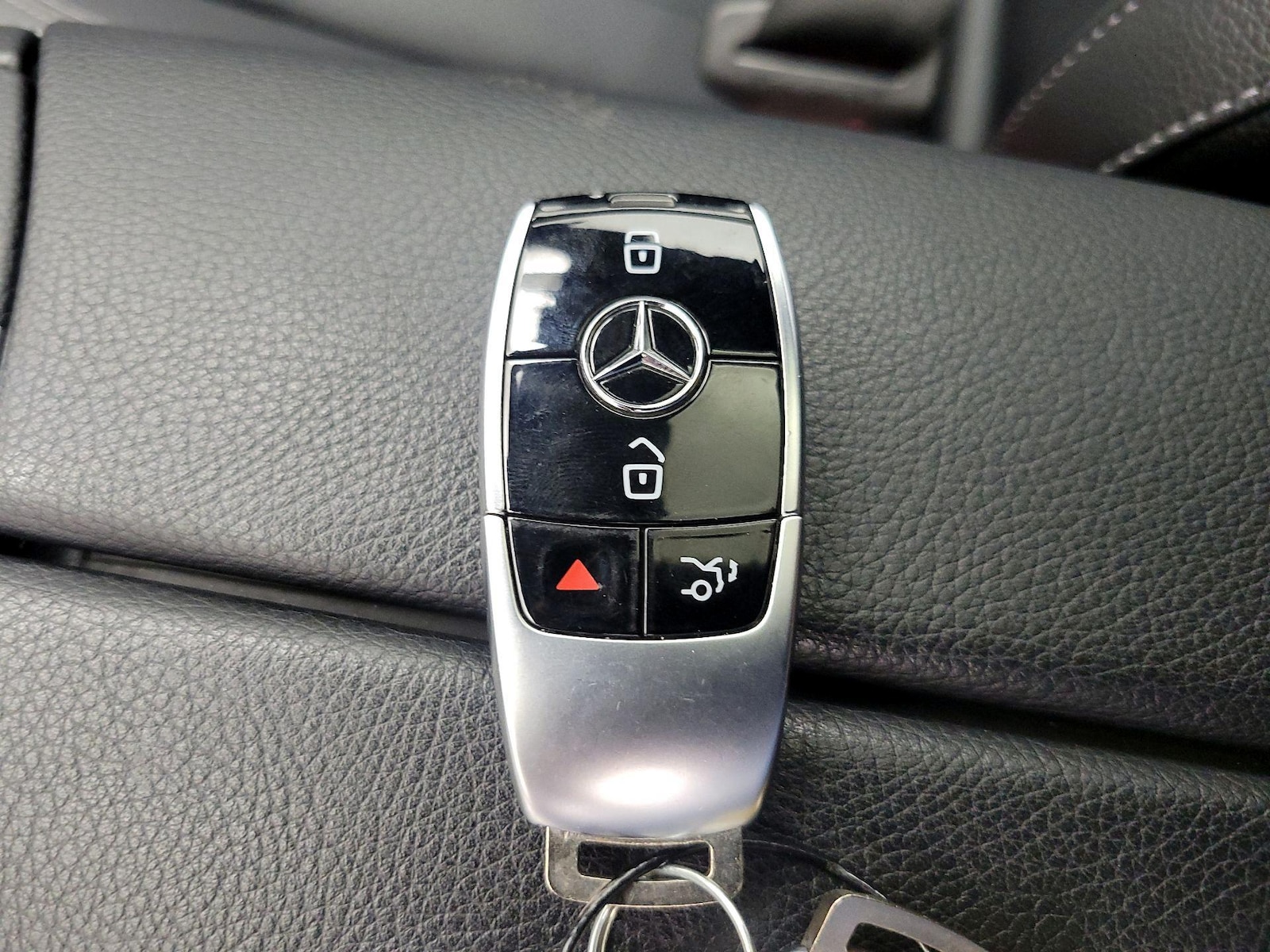 2023 Mercedes-Benz E-Class E350 - Photo 25
