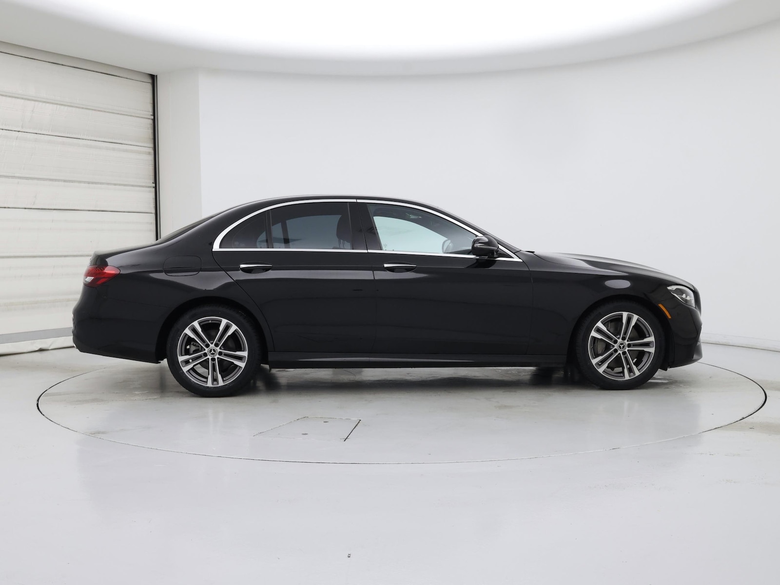 2023 Mercedes-Benz E-Class E350 - Photo 8