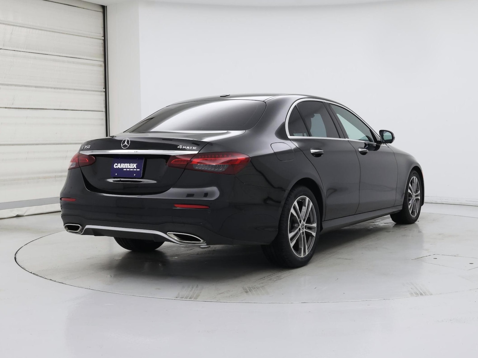 2023 Mercedes-Benz E-Class E350 - Photo 9