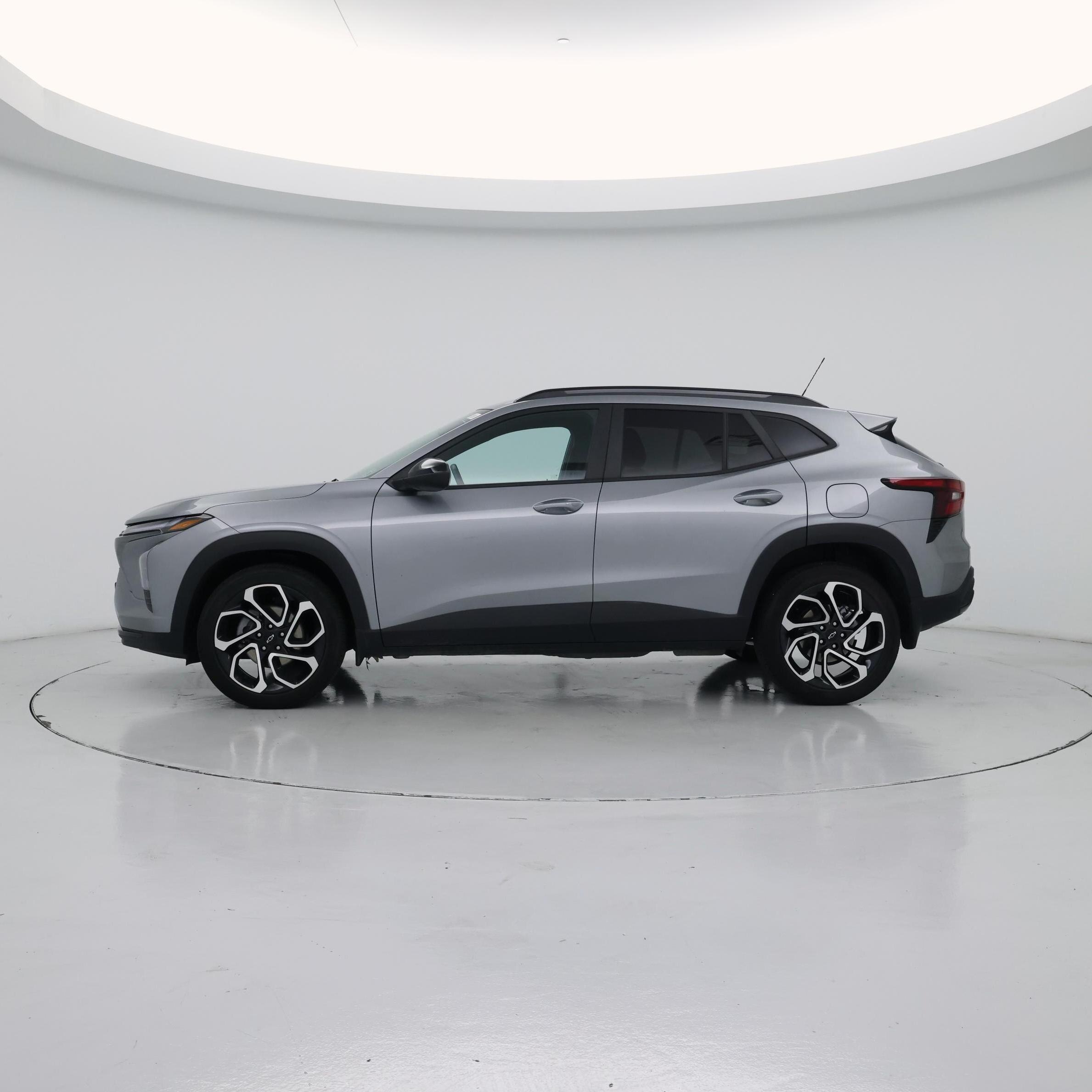 Thumbnail: 2025 Chevrolet Trax - 3