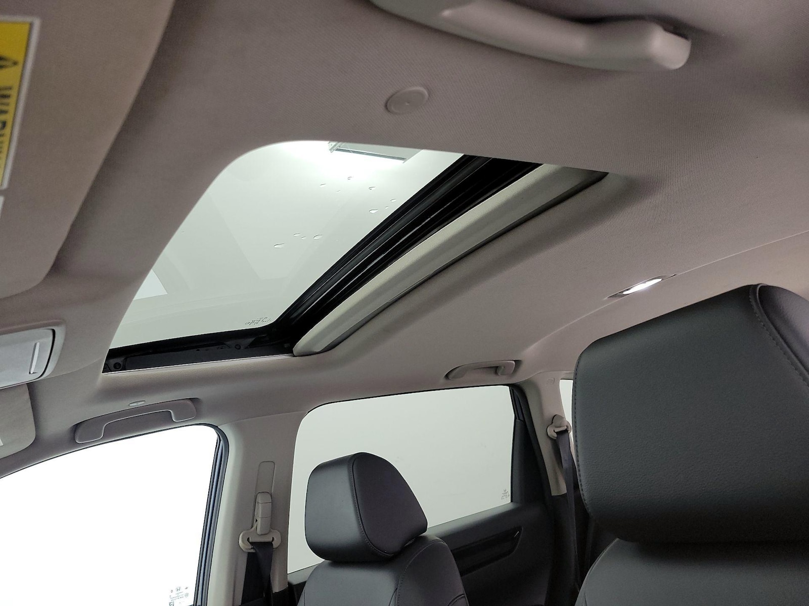 Sunroof(s) & Overhead Airbags