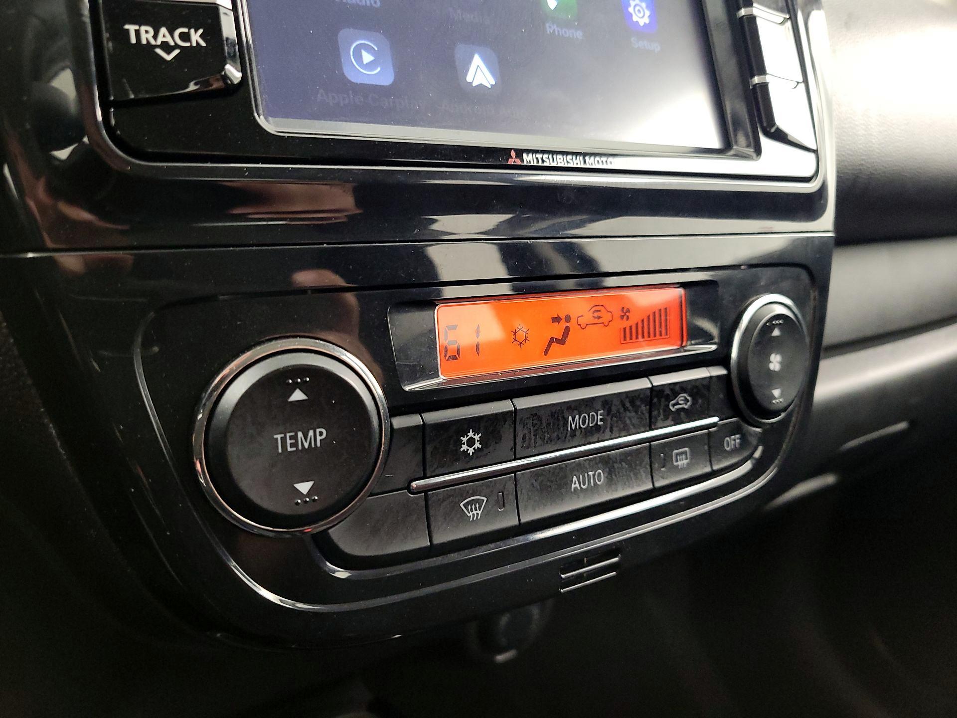 Thumbnail: 2020 Mitsubishi Mirage G4 - 14