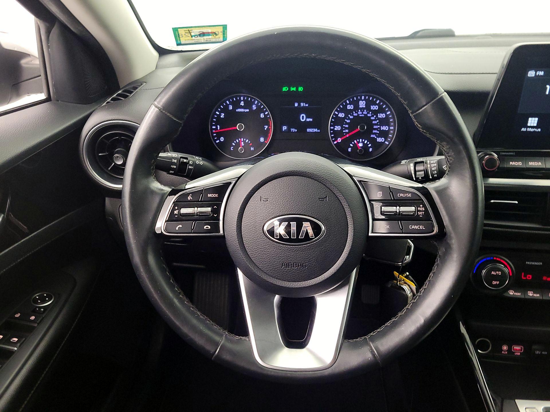 Thumbnail: 2019 Kia Forte - 10