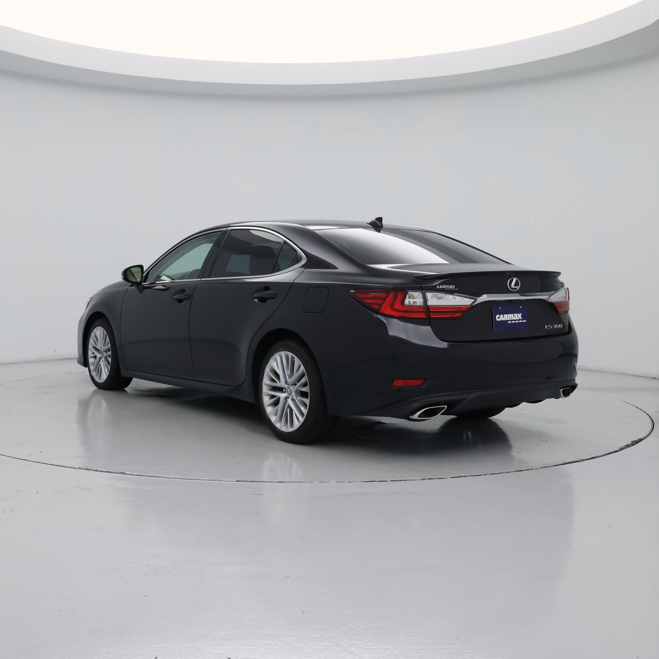 Thumbnail: 2016 Lexus ES - 2