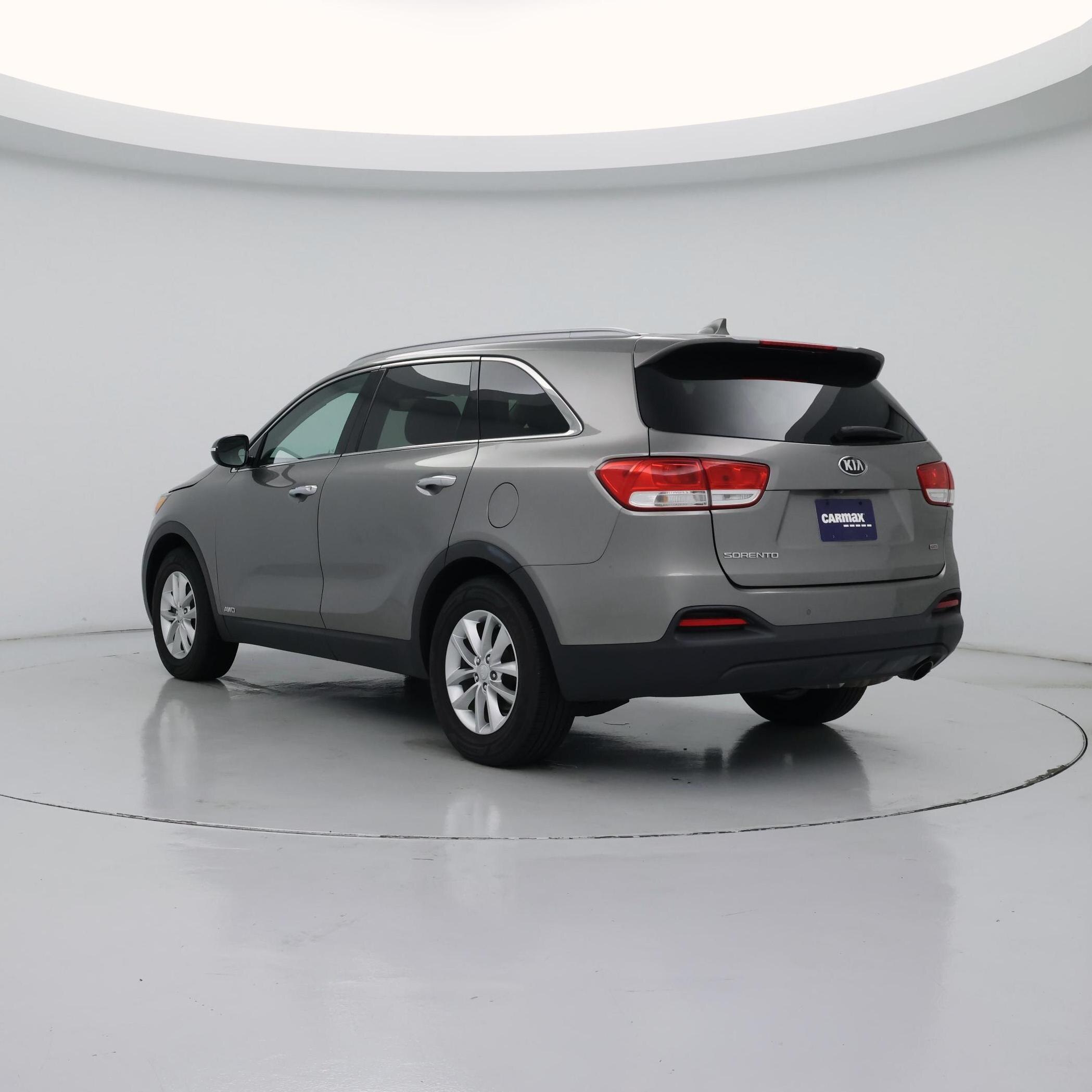 Thumbnail: 2016 Kia Sorento - 2