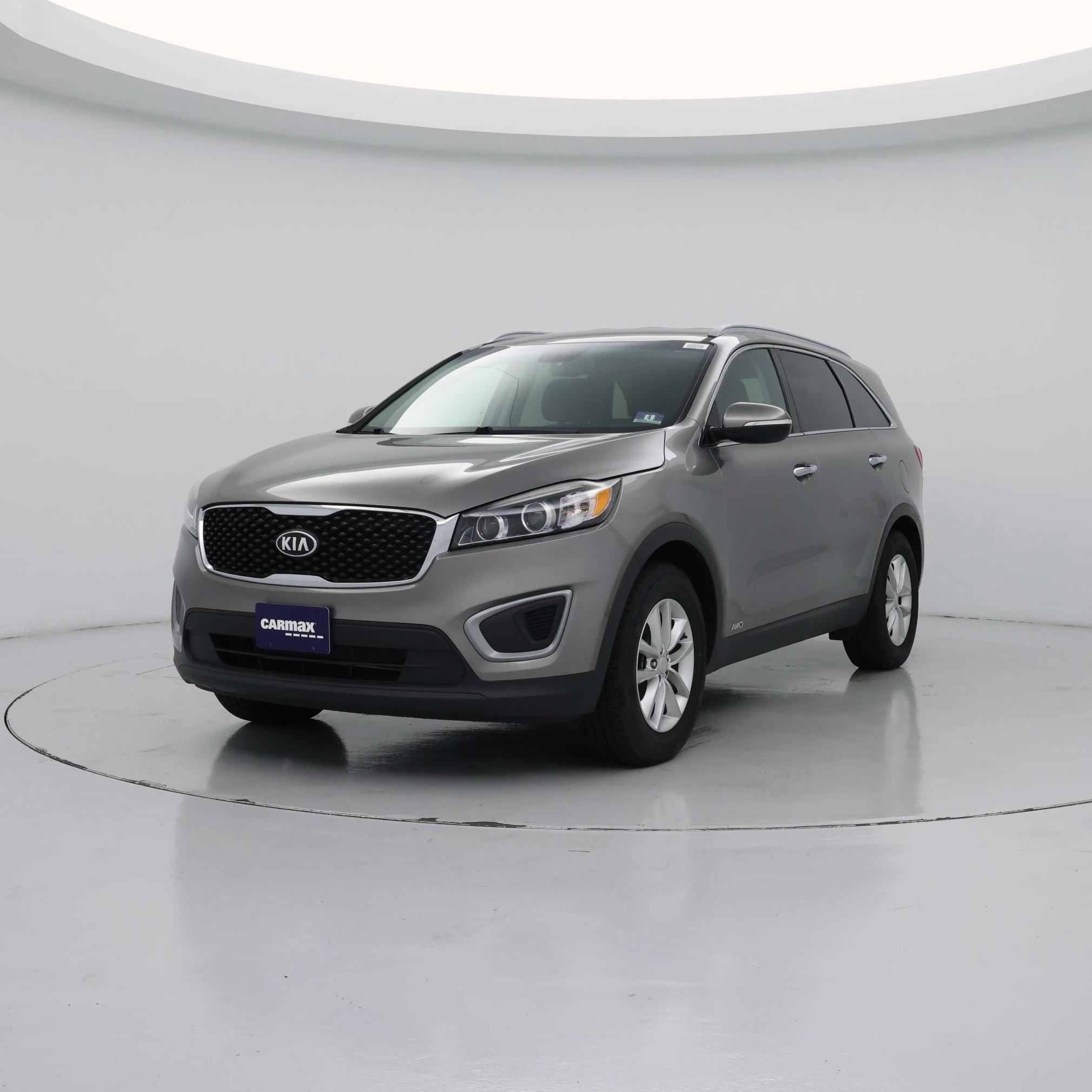Thumbnail: 2016 Kia Sorento - 4